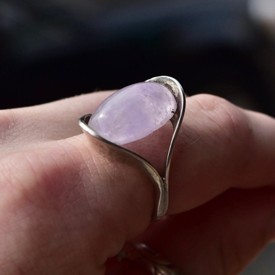 Vintage Silver Rose Quartz Cabochon Ring, Bohemian Silver Band, Artisan Gemstone Jewelry, Size 9 1/4 US