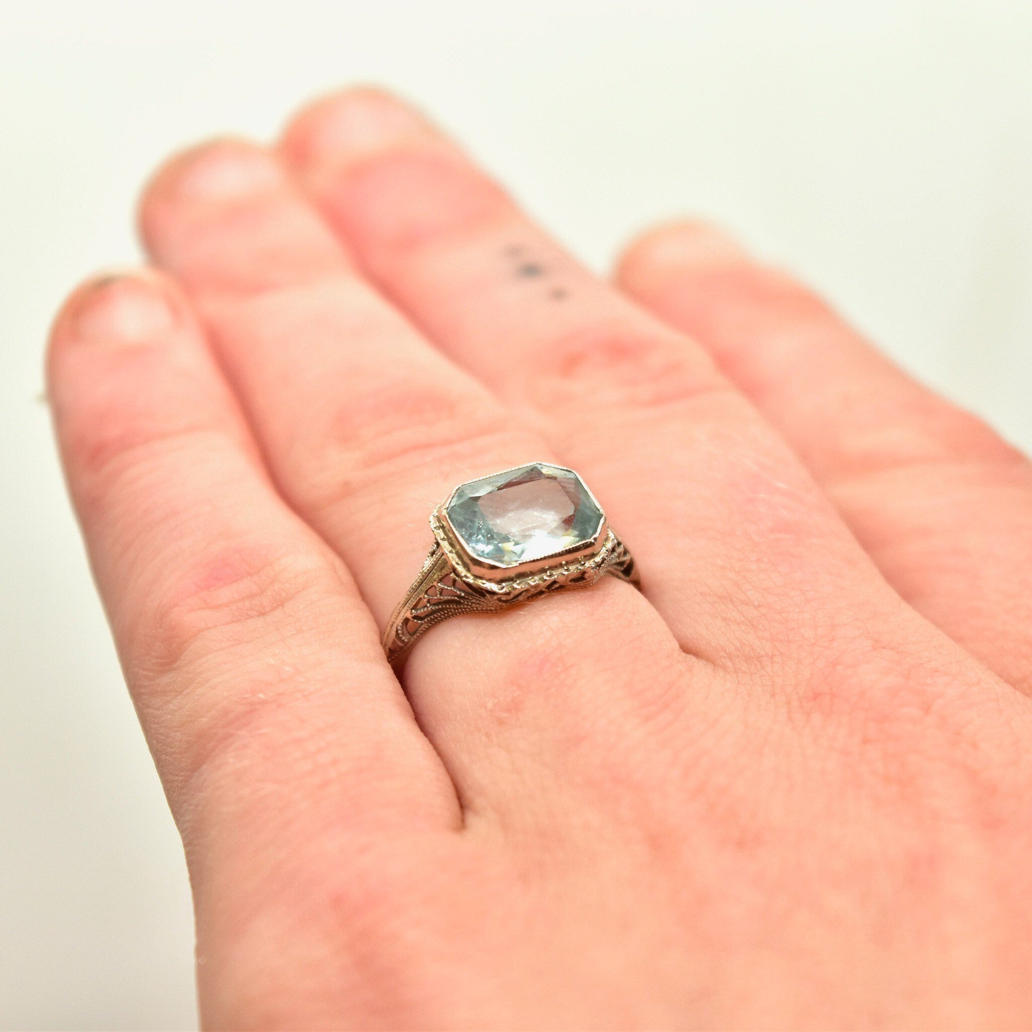 Antique Art Deco 14K White Gold Filigree Aquamarine Ring, Faceted Pale Blue Gemstone, Intricate Setting, March Birthstone, Size 6 1/2 US
