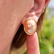 Vintage 18K Gold Cameo Post Earrings, Classic Relief Shell Carvings, Lady's Cameo Stud Earrings, Yellow Gold Settings, 22.5mm