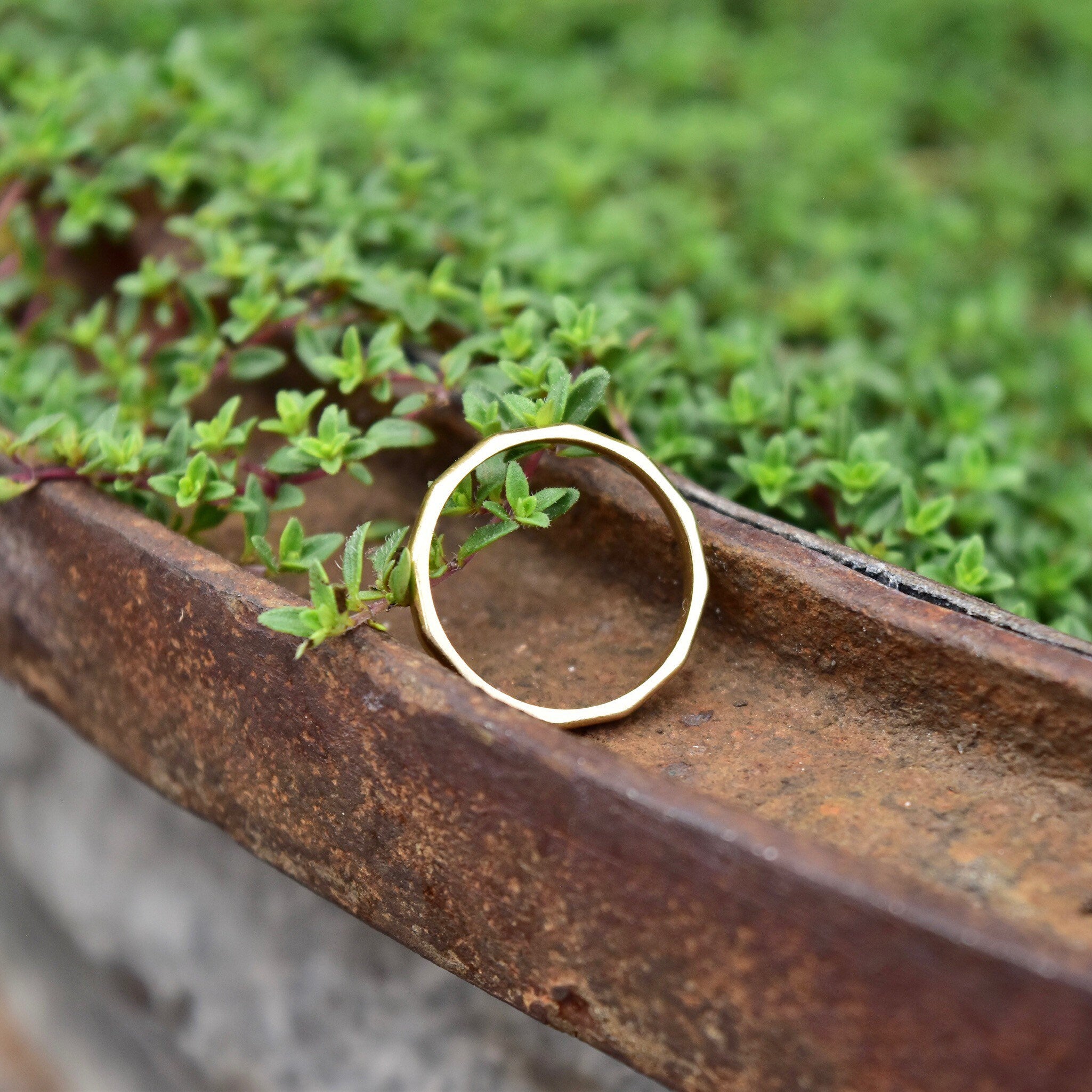 Minimalist 14K Band Ring, Bamboo Style Yellow Gold Stacking Ring, Hexagonal Gold Band, Size 6 US