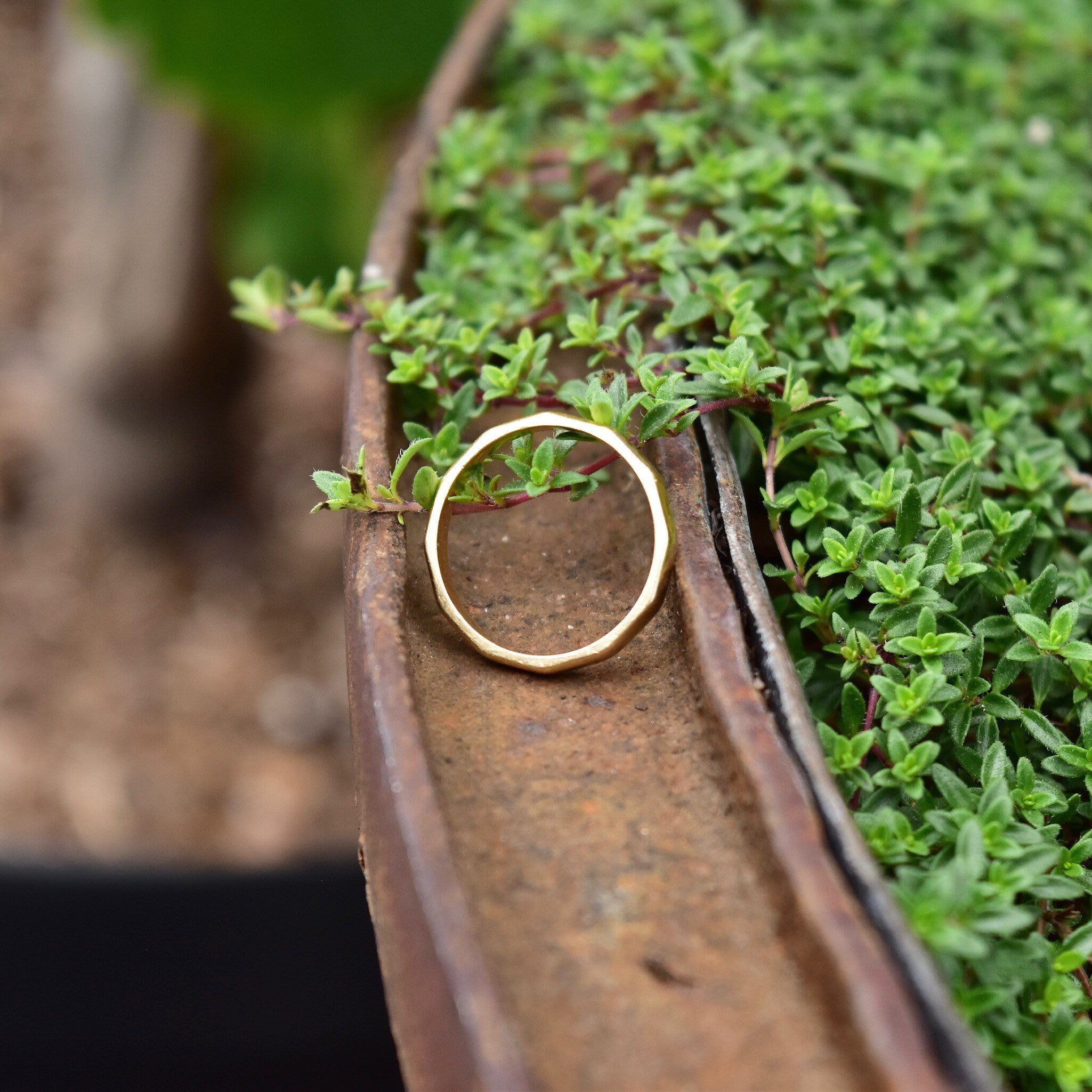 Minimalist 14K Band Ring, Bamboo Style Yellow Gold Stacking Ring, Hexagonal Gold Band, Size 6 US