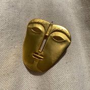 Vintage Maxine Denker Gold-Toned Tribal Face Mask Brooch Pin, Abstract Modernist, Engraved Face Mask Brooch, Unique Jacket Pin, 45 mm
