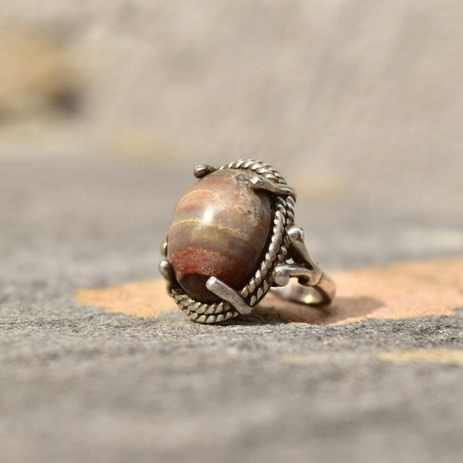Vintage Bohemian Sterling Silver Rhodochrosite Cabochon Ring, Woven Silver Setting, 925 Statement Ring, Size 6 3/4 US