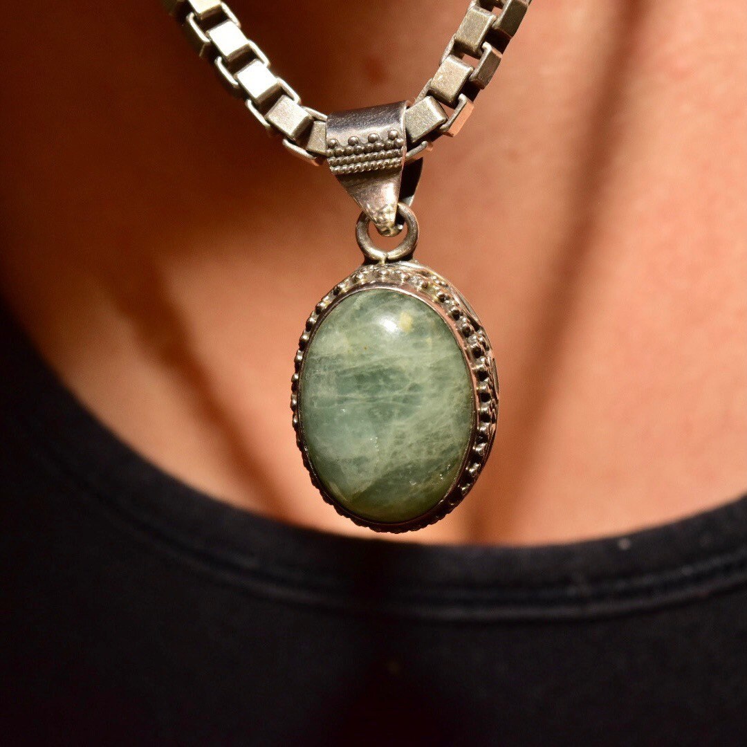 Vintage Bohemian Sterling Silver Quartz Pendant, Balinese Design, Green Crystal Cabochon, 42mm
