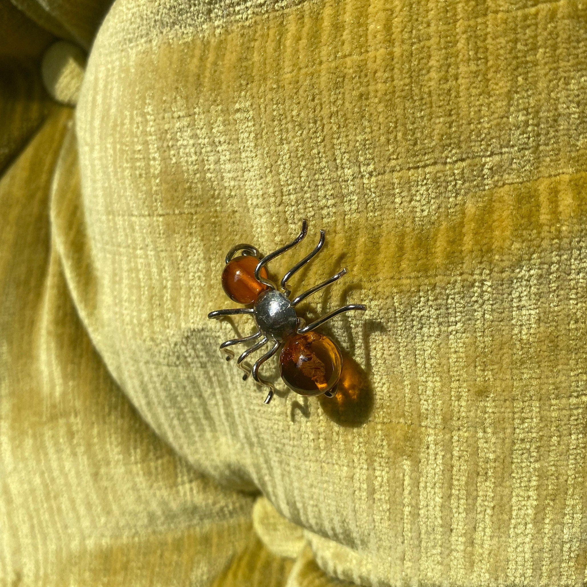 Vintage Sterling Silver Amber Insect Pin, Small Ant/Spider/Bug Brooch, Polished Amber Beads, Cute Jacket Pin, 925 Accessories, 28mm