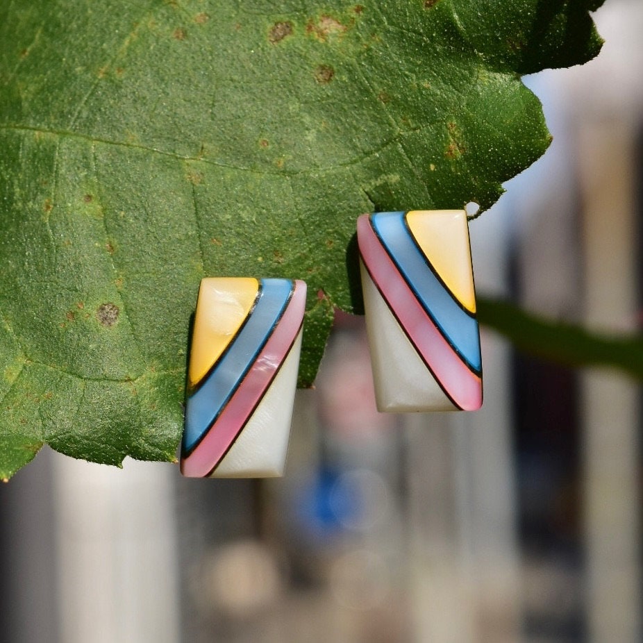 Iridescent Mother of Pearl Sterling Silver Stud Earrings, Striped Pink, Blue, Yellow Mother of Pearl Shell Inlay, Mexico 950, 21mm