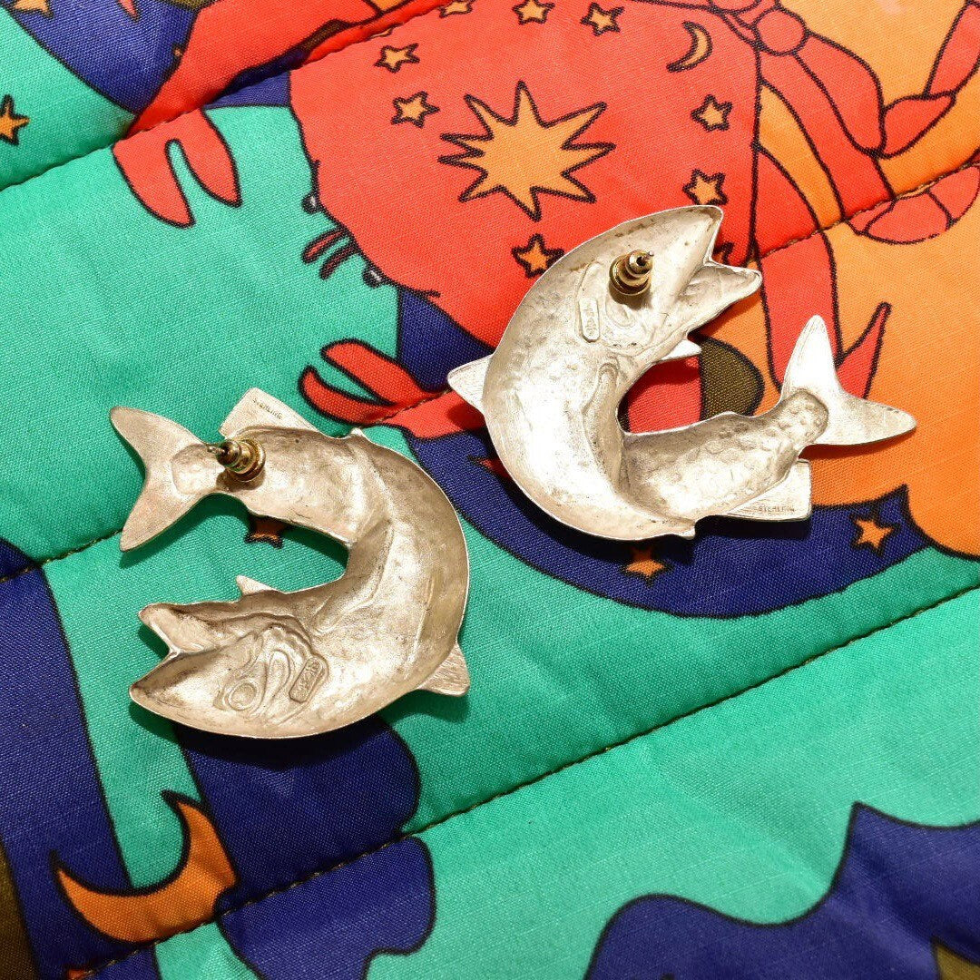 Linda Hesh Sterling Silver Fish Stud Earrings, Chunky Alternating Pierced Fish Earrings, Vintage Modernist Jewelry, 1 3/4"