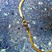 Italian 14K Gold Herringbone Bracelet, 2.5mm Fine Link Herringbone Chain, Polished Finish, Vintage Gold Bracelet, 7" L