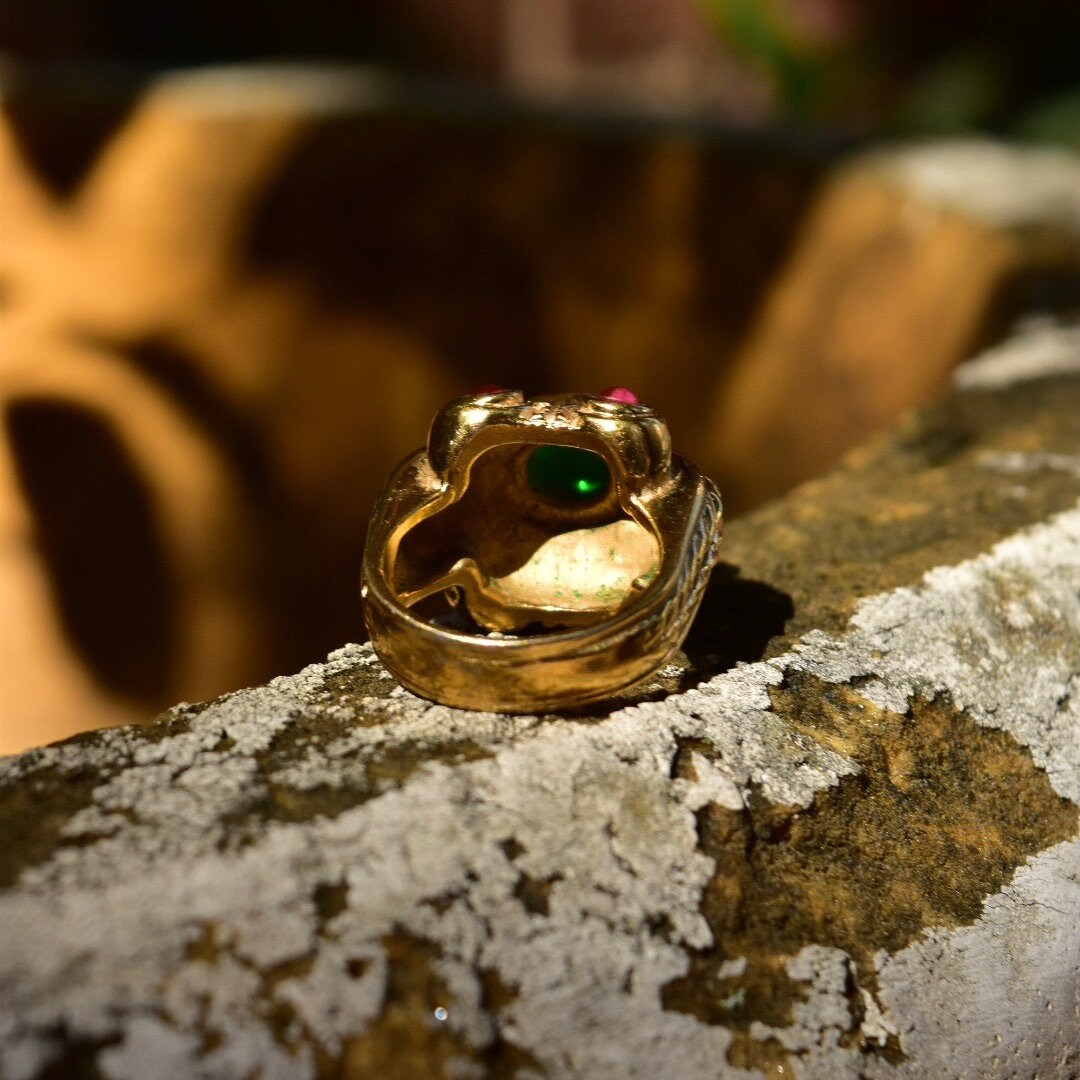 Modernist Gaudy Gold-Toned Ring with Green, Red, and Pink Glass Cabochons Set in Overstated Gold Detailing, Costume Jewelry, 8.5 US