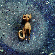 Les Bernard Gold Plated Sterling Emerald Eye Cat Brooch, Textured Gold Cat Pin, Cute Cat Lover Pin, 46mm