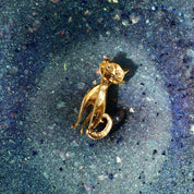 Les Bernard Gold Plated Sterling Emerald Eye Cat Brooch, Textured Gold Cat Pin, Cute Cat Lover Pin, 46mm