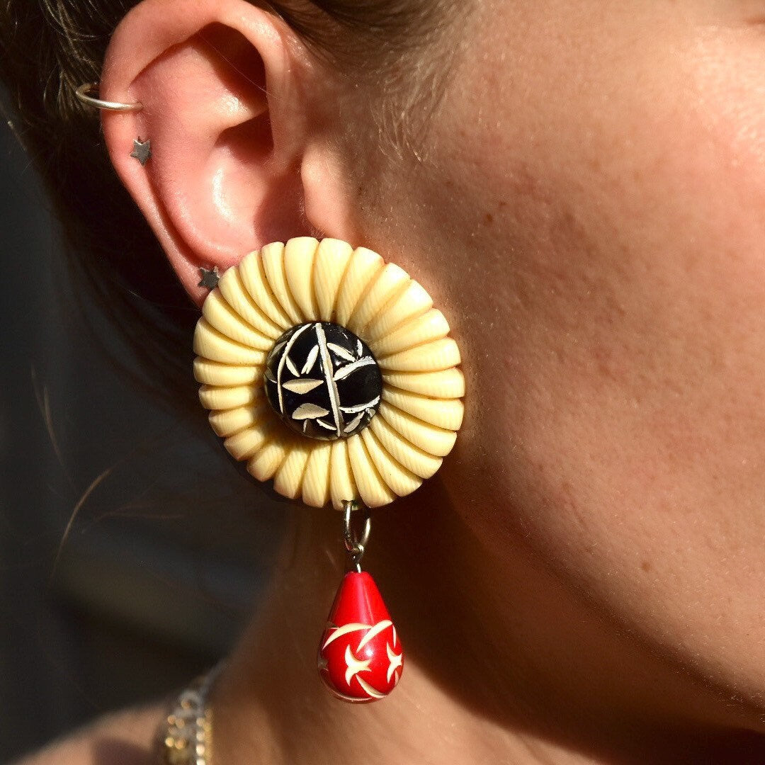 Chunky Flower Clip On Earrings, Beige, Red & Black, Carved Designs, Funky Teardrop Dangle Earrings, Plastic/Bakelite, 2 7/8" L
