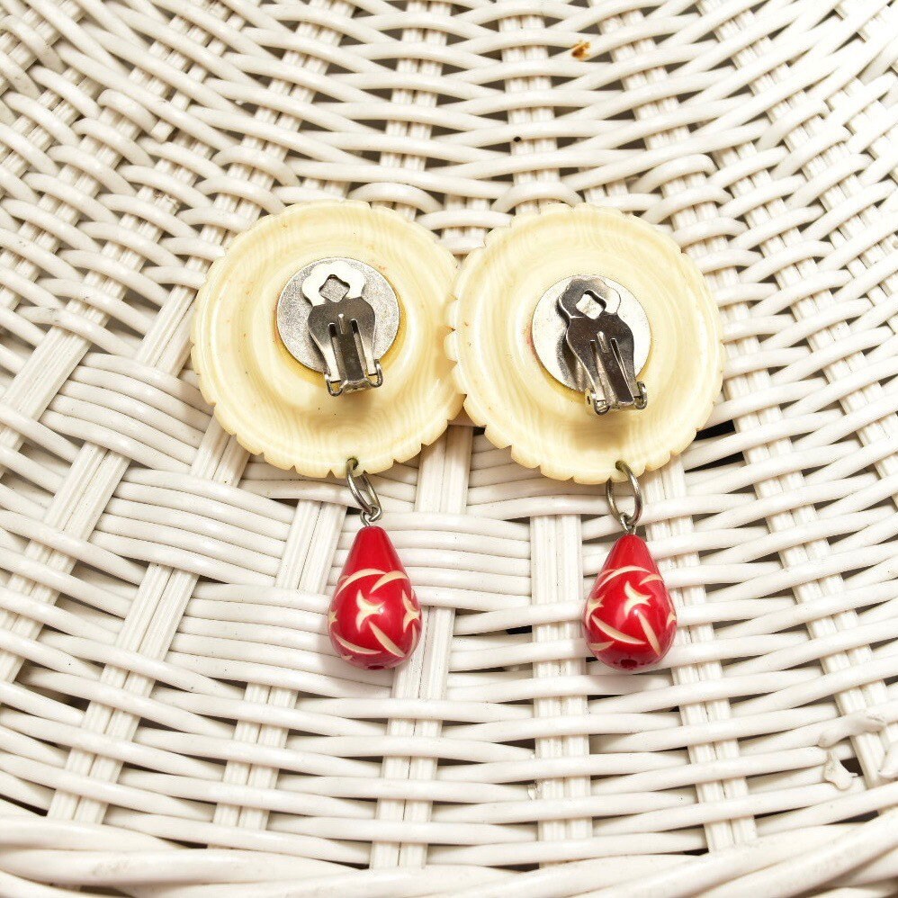 Chunky Flower Clip On Earrings, Beige, Red & Black, Carved Designs, Funky Teardrop Dangle Earrings, Plastic/Bakelite, 2 7/8" L