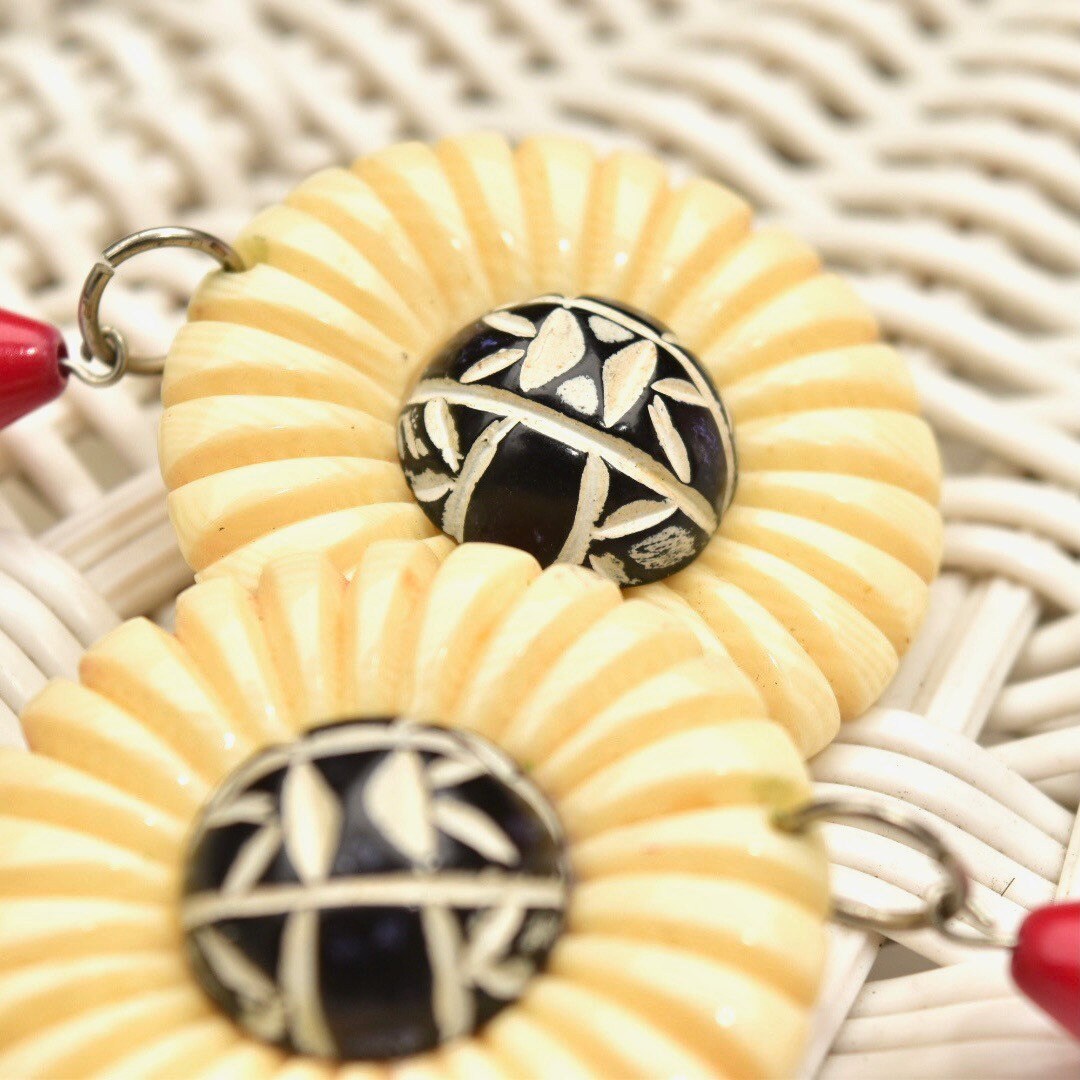 Chunky Flower Clip On Earrings, Beige, Red & Black, Carved Designs, Funky Teardrop Dangle Earrings, Plastic/Bakelite, 2 7/8" L