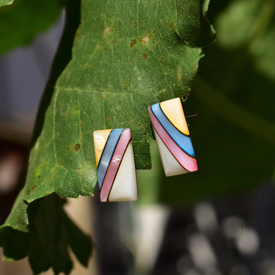 Iridescent Mother of Pearl Sterling Silver Stud Earrings, Striped Pink, Blue, Yellow Mother of Pearl Shell Inlay, Mexico 950, 21mm
