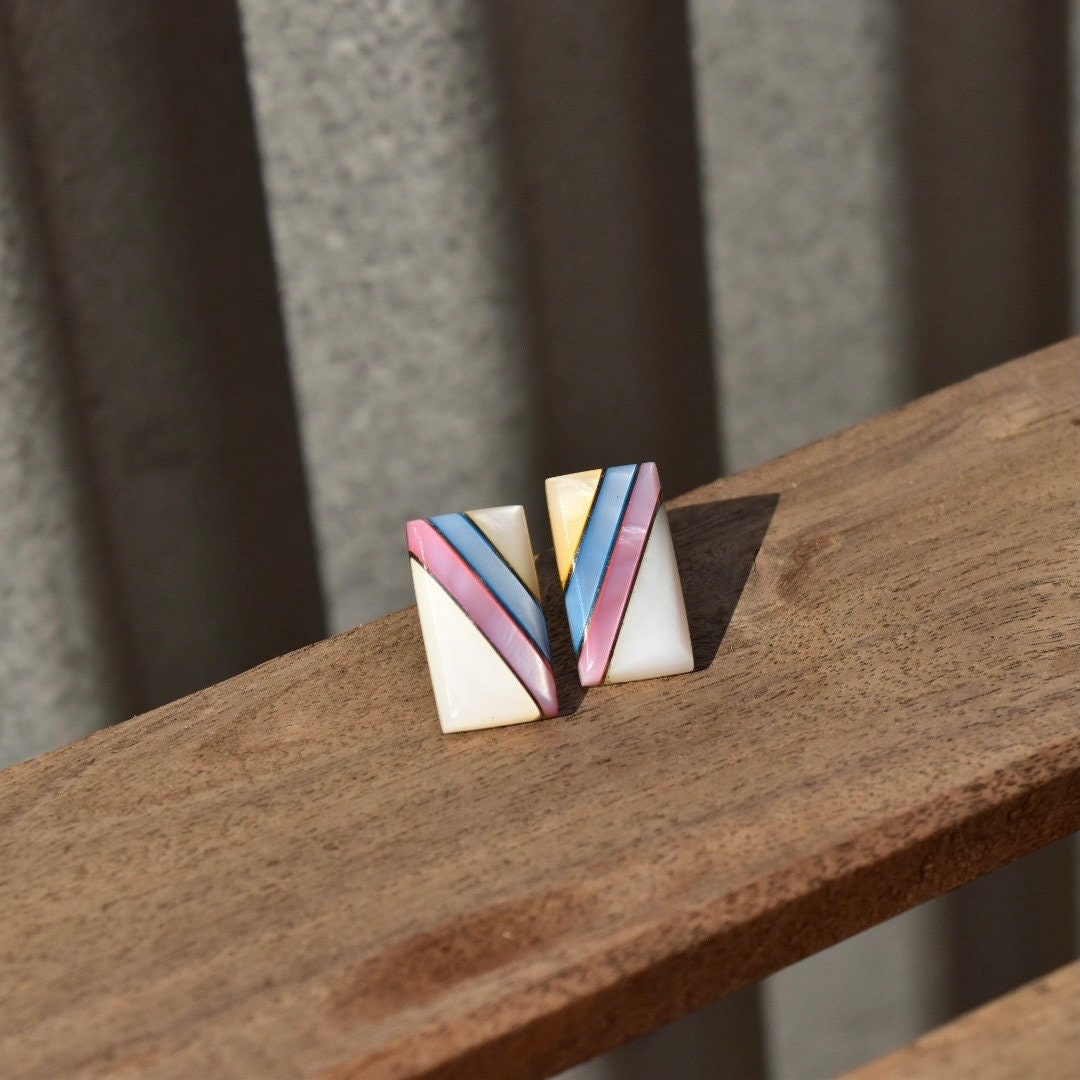 Iridescent Mother of Pearl Sterling Silver Stud Earrings, Striped Pink, Blue, Yellow Mother of Pearl Shell Inlay, Mexico 950, 21mm