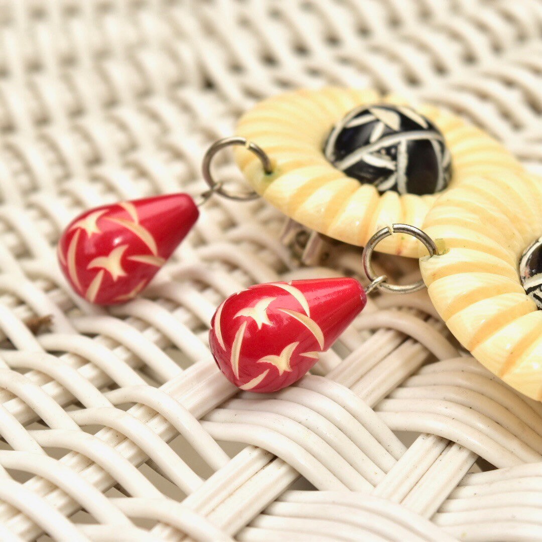 Chunky Flower Clip On Earrings, Beige, Red & Black, Carved Designs, Funky Teardrop Dangle Earrings, Plastic/Bakelite, 2 7/8" L