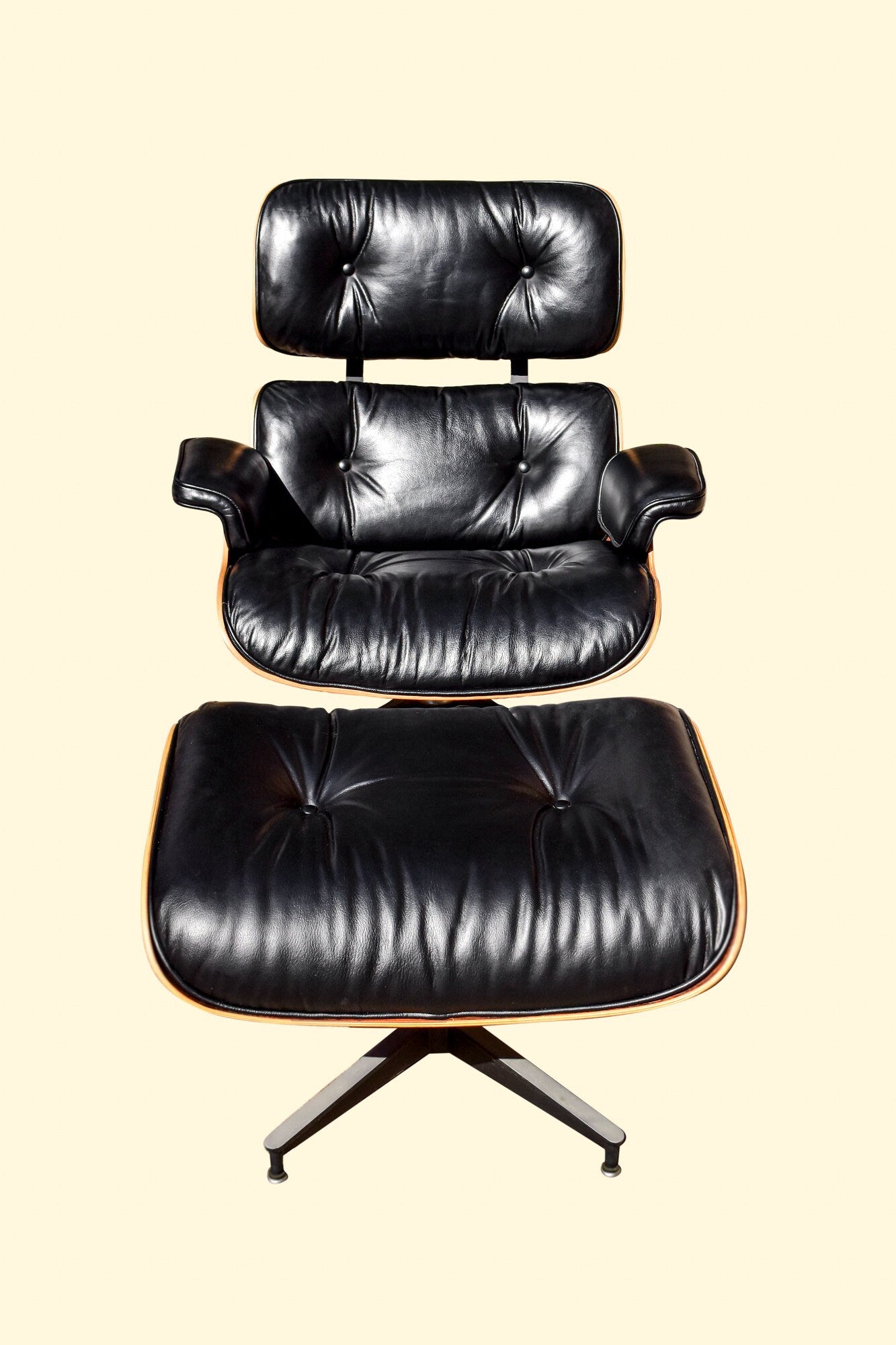 Rare HERMAN MILLER Eames Lounge Chair & Ottoman In Rosewood Black Leather, Original 1970's Eames Swivel Chair Set