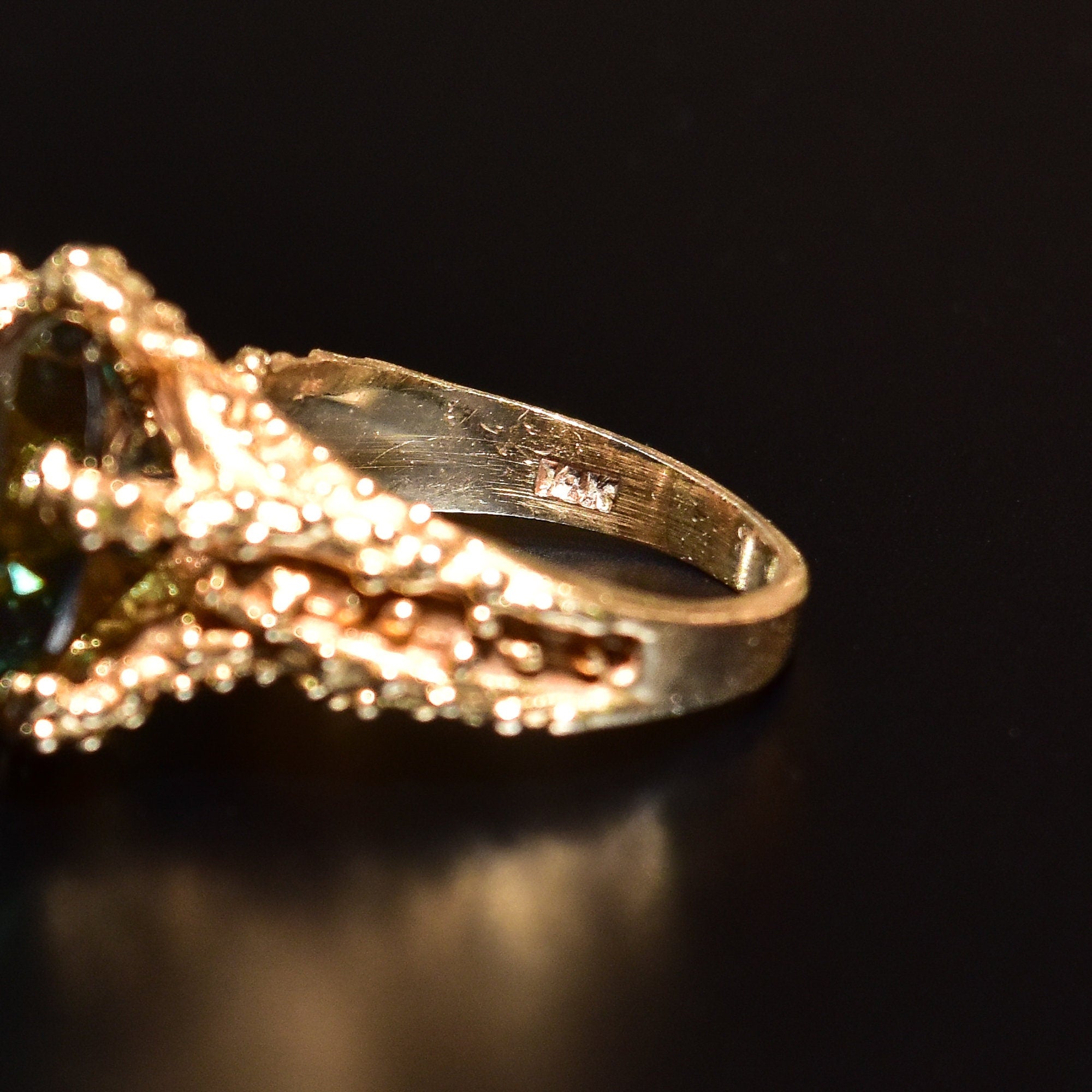 Brutalist 14K Green Topaz Cocktail Ring, Textured Organic Yellow Claw Setting, Estate Jewelry, Size 5 US
