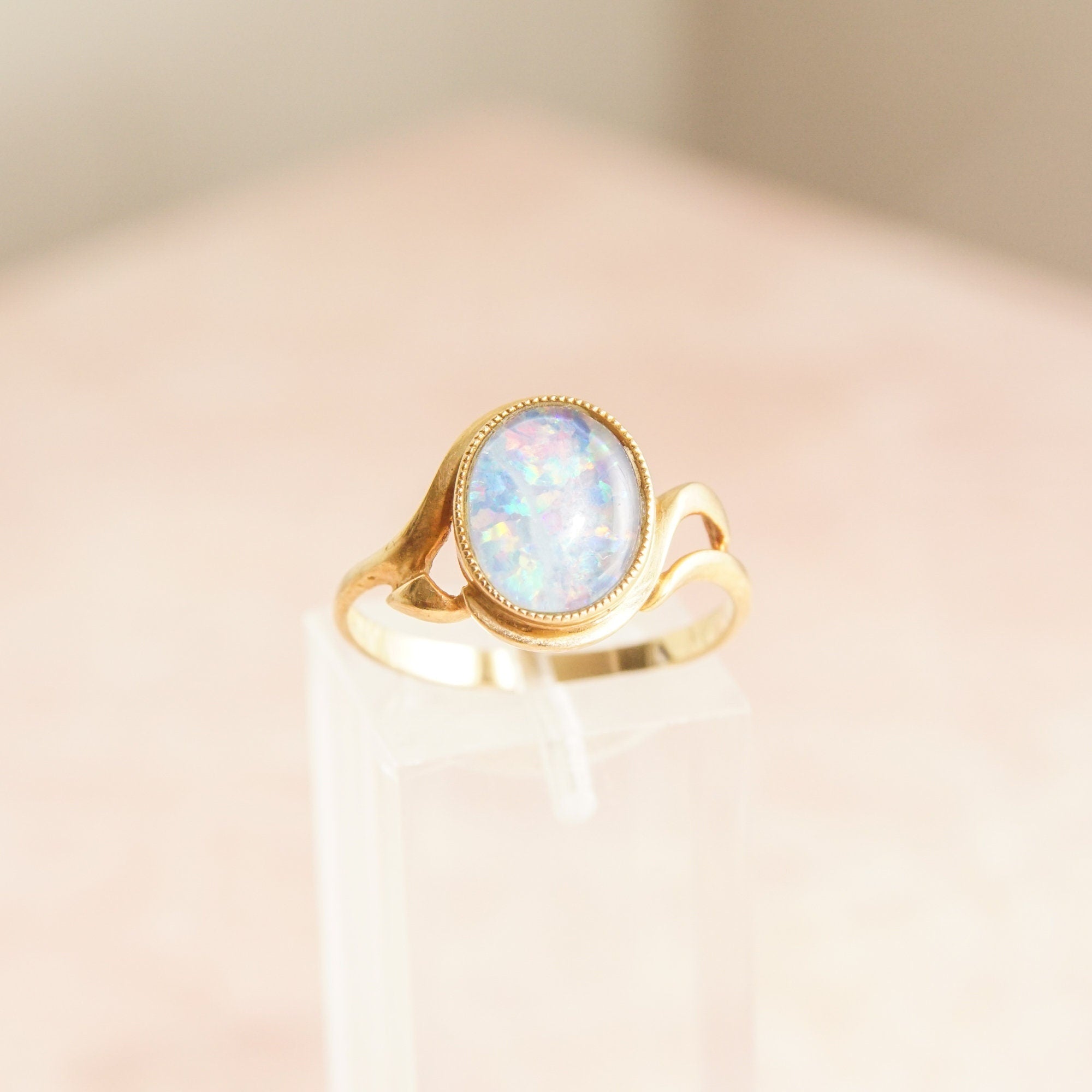 4 US, estate cocktail ring jewelry featuring October birthstone