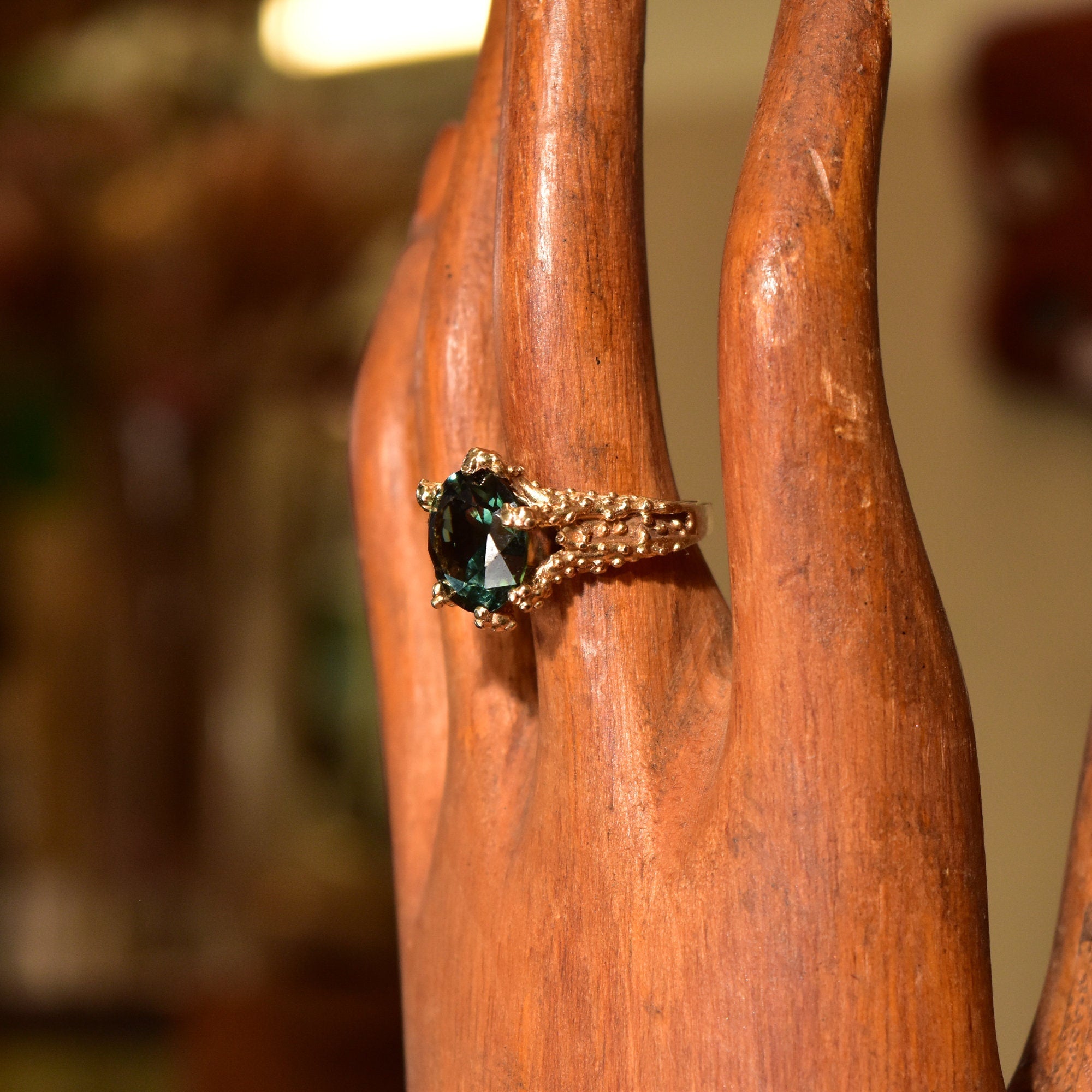 Brutalist 14K Green Topaz Cocktail Ring, Textured Organic Yellow Claw Setting, Estate Jewelry, Size 5 US