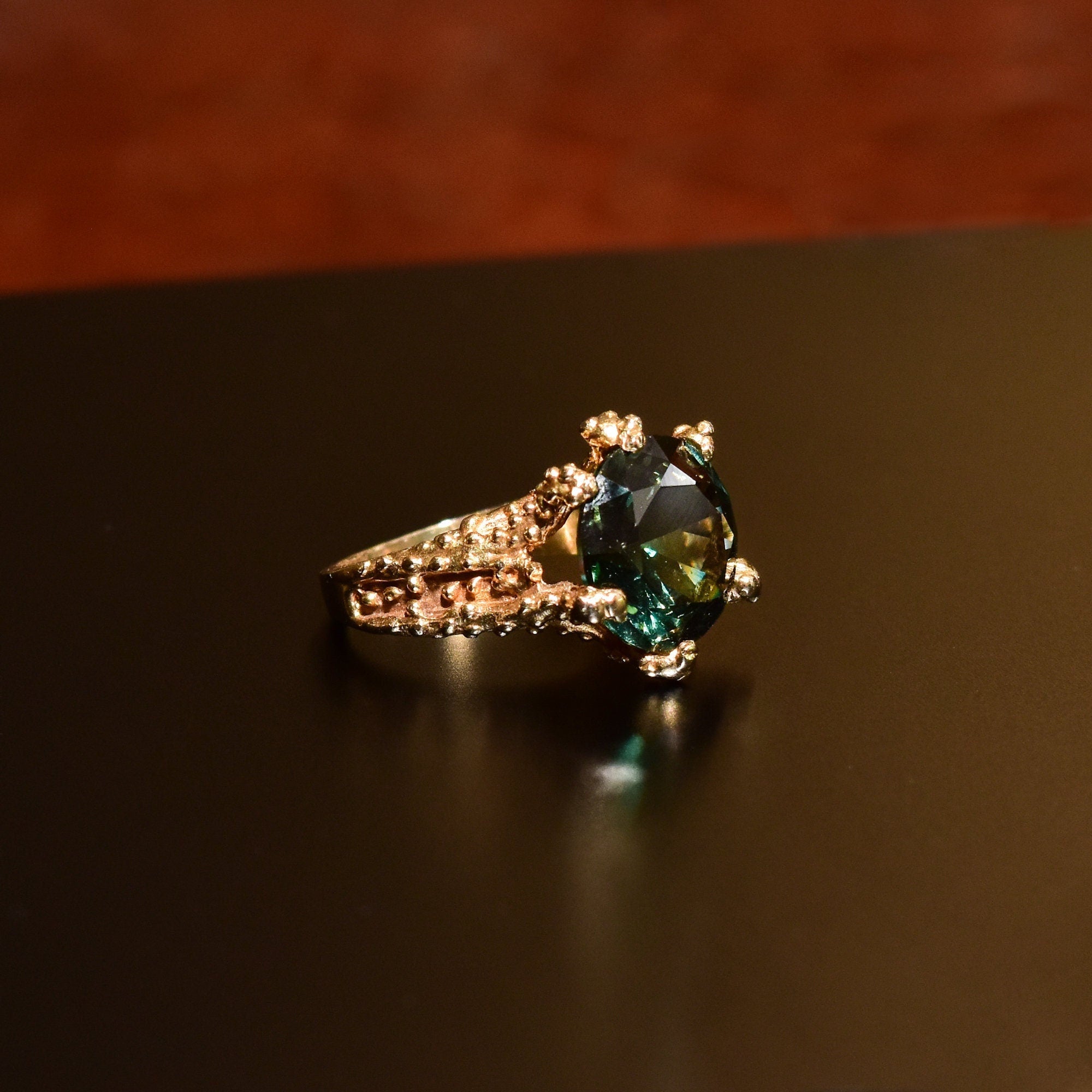 Brutalist 14K Green Topaz Cocktail Ring, Textured Organic Yellow Claw Setting, Estate Jewelry, Size 5 US