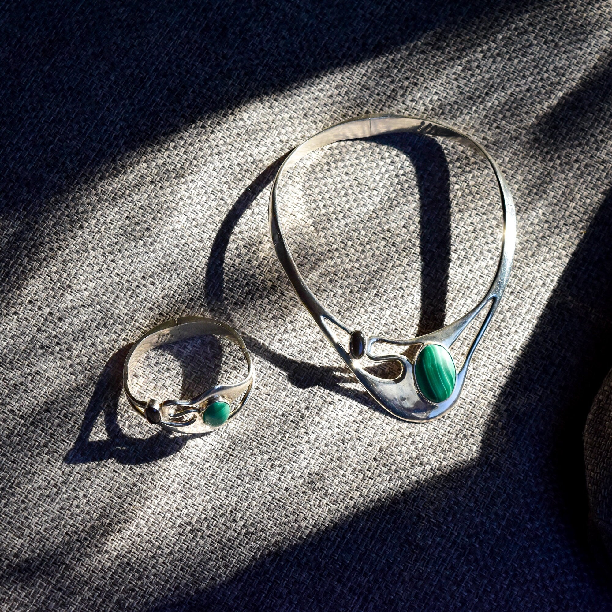 Modernist TAXCO Alicia Mexico 950 Sterling Silver Malachite Black Onyx Choker Necklace & Matching Cuff Bracelet