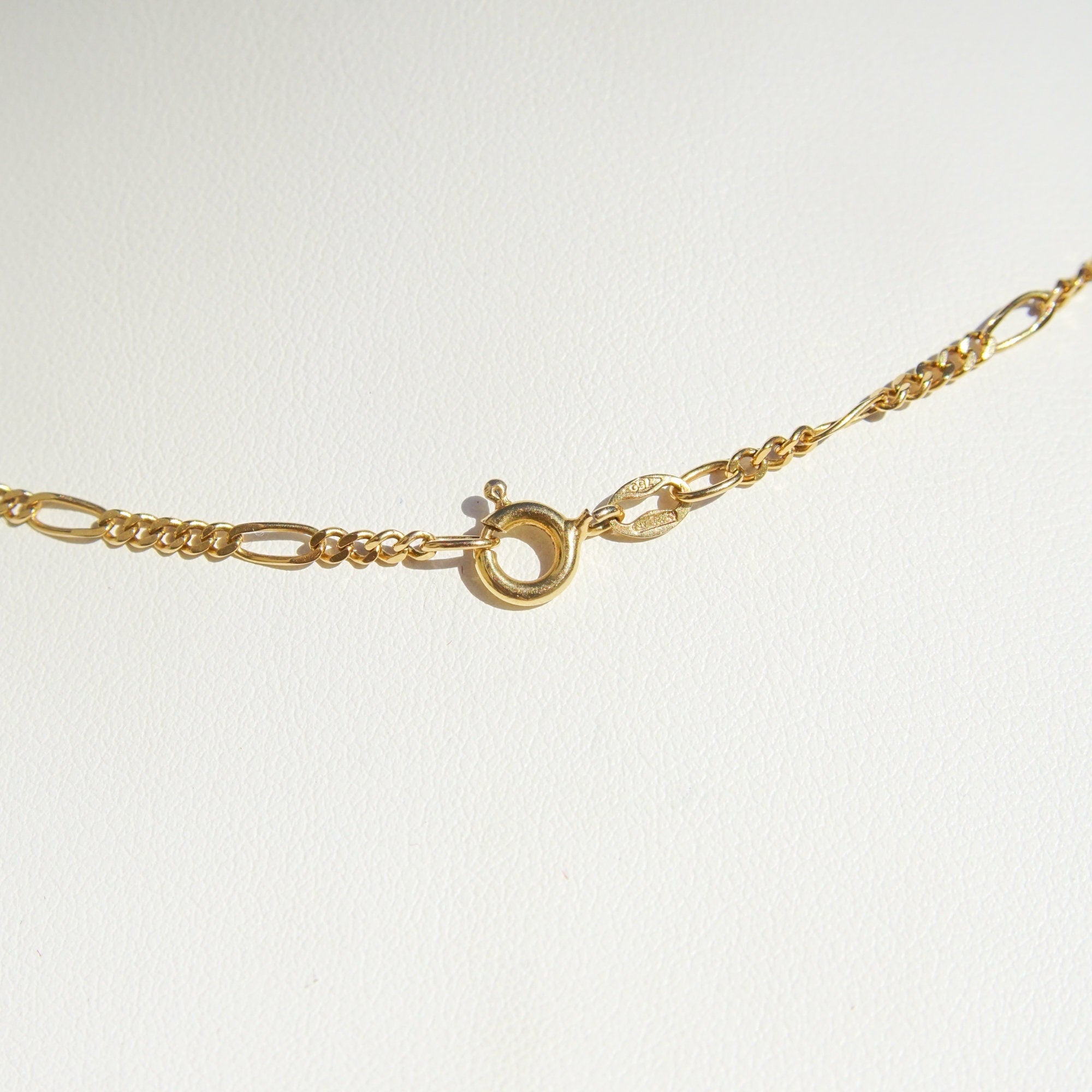 Italian 18K Figaro Chain In Solid Yellow Gold, 2.5mm Gold Link Necklace, Estate Jewelry, 750 Hallmark, 17" L