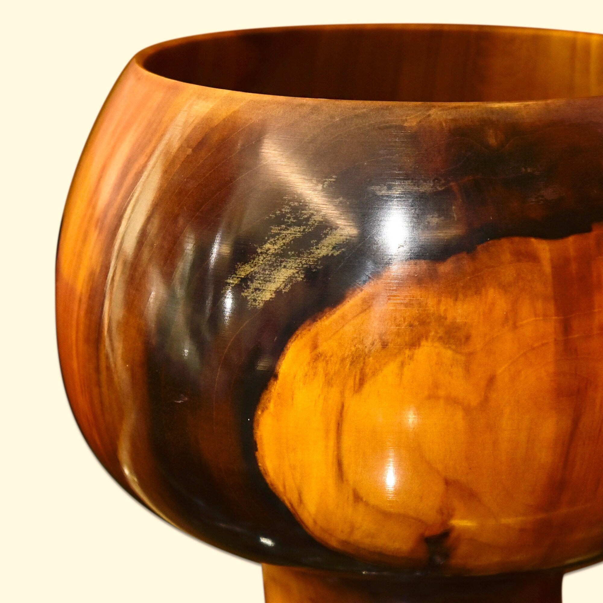 Signed Moulthrop Figured Tulipwood Bowl, Decorative Wooden Bowl, Contemporary Table Center Piece, Moulthrop Studios, 8 1/8" H