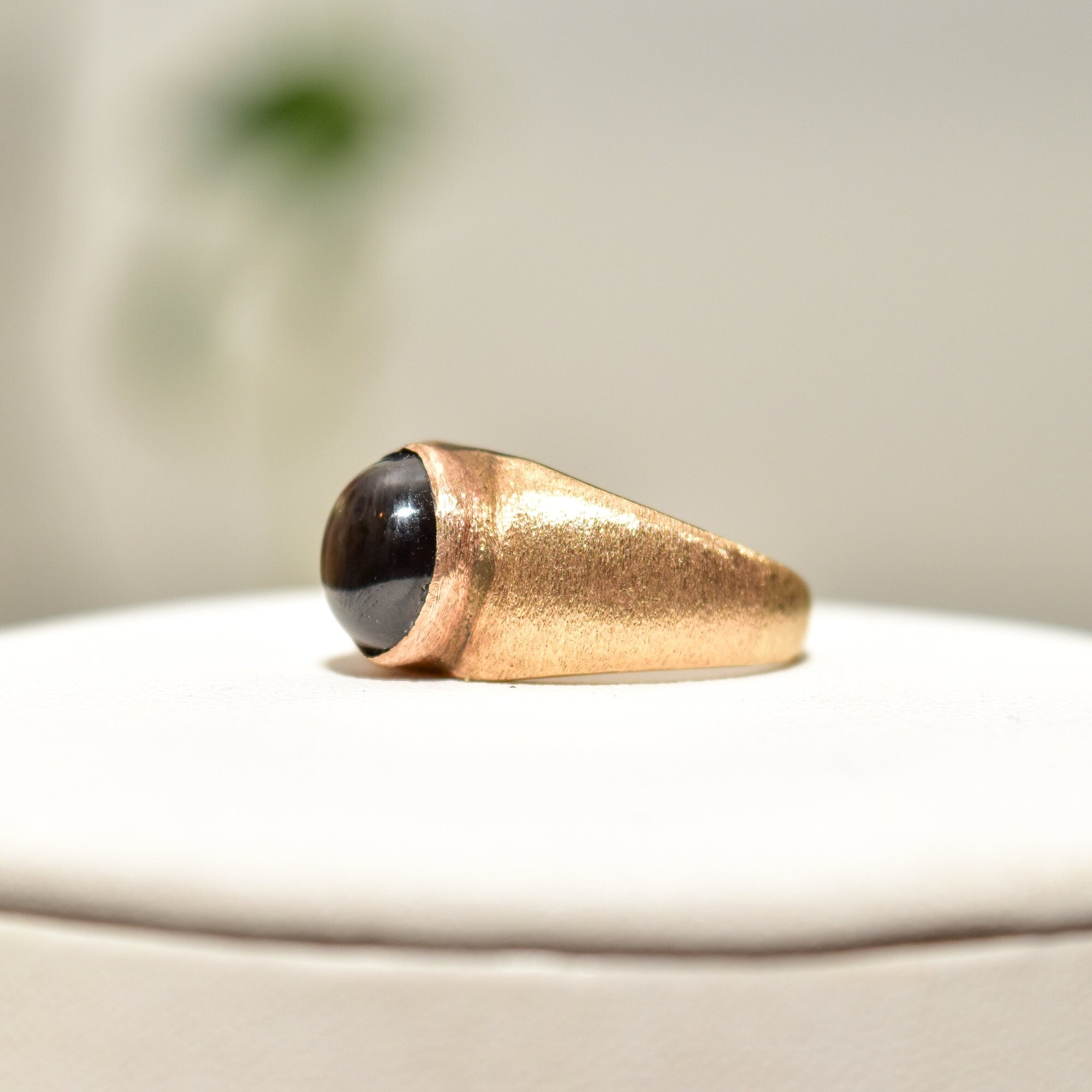 14K Black Star Sapphire Ring In Satin Yellow Gold, Men's Pinky Ring, Gemstone Asterism, Estate Jewelry, 8 3/4 US