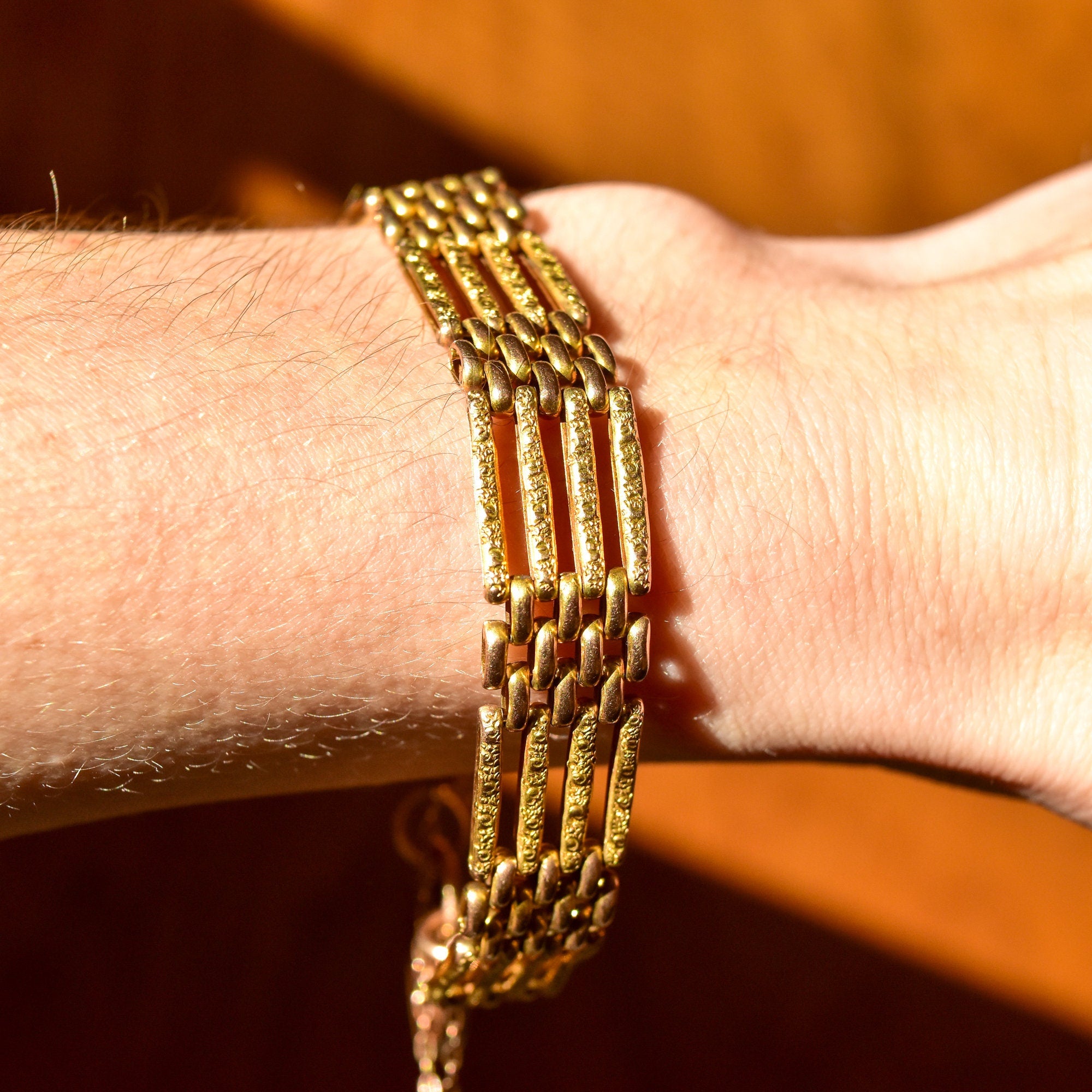 Victorian 9ct Gate Link Heart Lock Bracelet, Engraved Decoration, Reversible Yellow Gold Bracelet, 7 1/2" - Good's Vintage