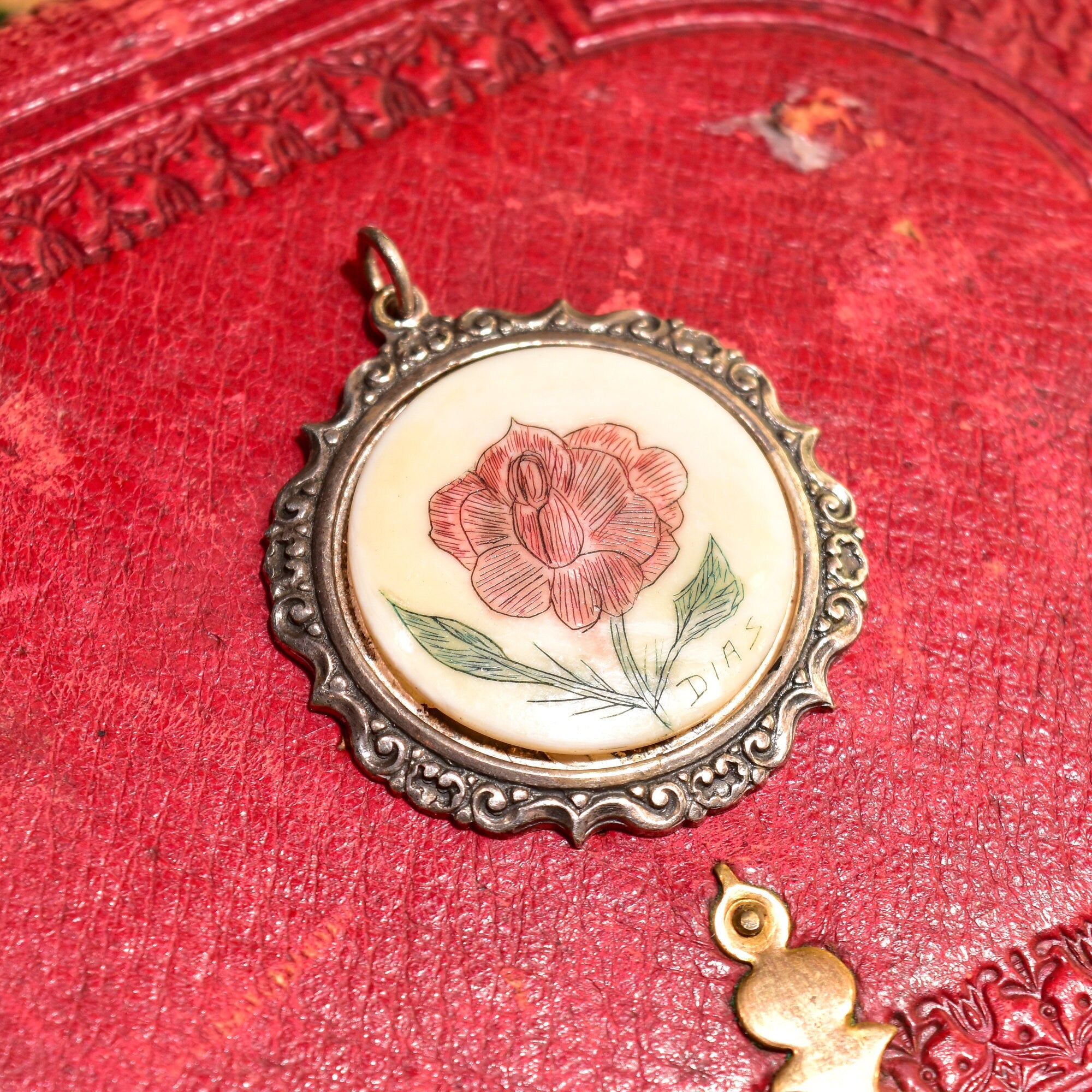Signed Scrimshaw Flower Pendant In Sterling Silver, Hand-Etched & Inked Bovine Bone, Repousse Setting, 44mm