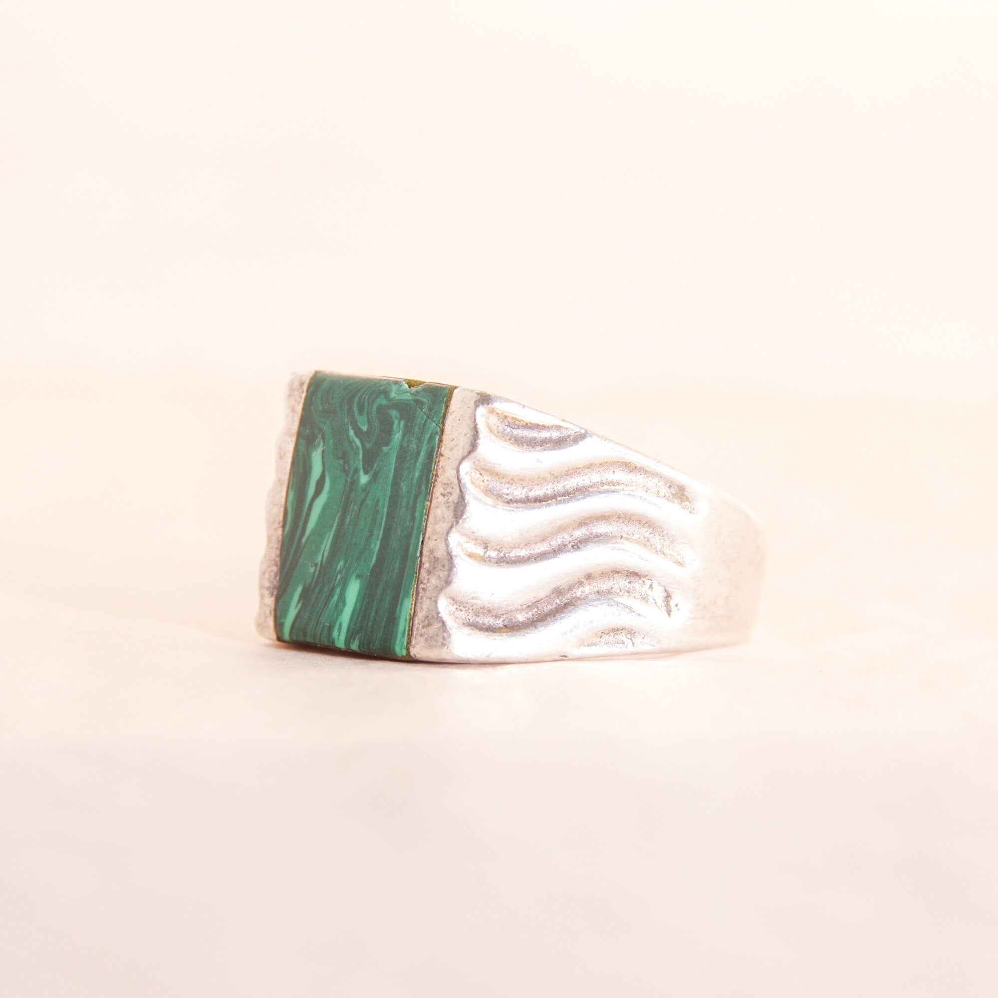 Malachite Sterling Silver Signet Ring, Wavy Groove Decoration, Vintage Men's Jewelry, Size 11 US