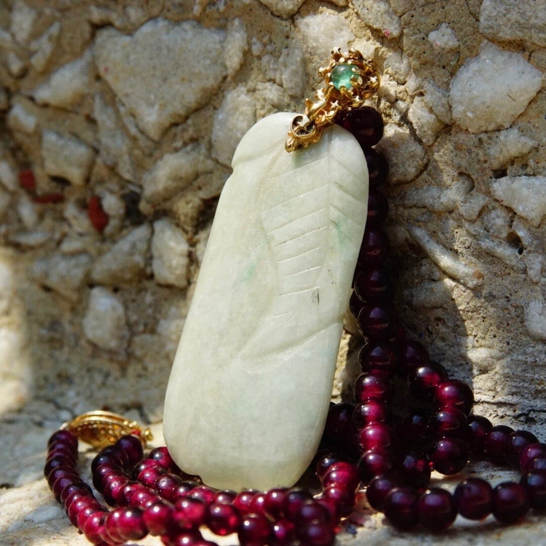 Vintage 14K Gold Carved Jade Garnet Bead Pendant Necklace, Light Green Jade, Dark Purple Garnet, 14K Filigree Clasp & Pendant Bail, 19" Long