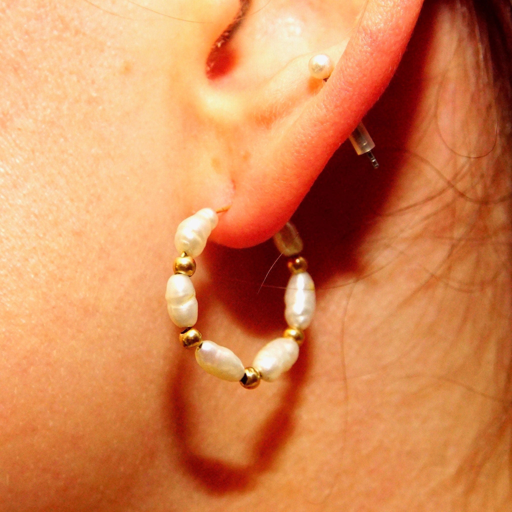 Vintage 14K Gold Baroque Pearl Hoop Earrings, Small Cute Pearl Huggie Hoops, Accents Gold Beads, 22mm