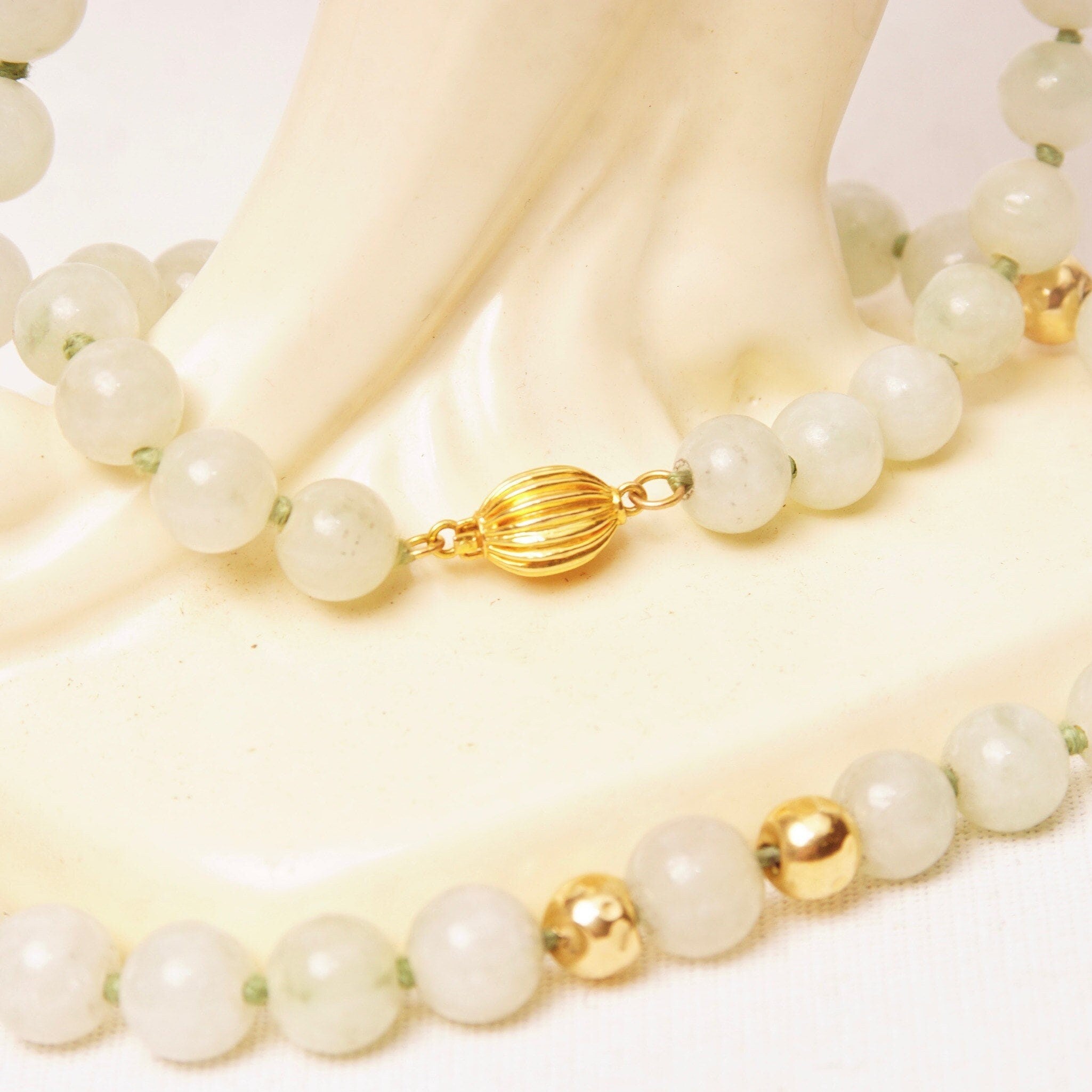 Vintage 14K Nephrite Jade Knotted Bead Necklace, Polished 9mm Round Jade Beads, 7mm Gold Crinkle Bead Accents, Layered Beads, 33 1/2" L