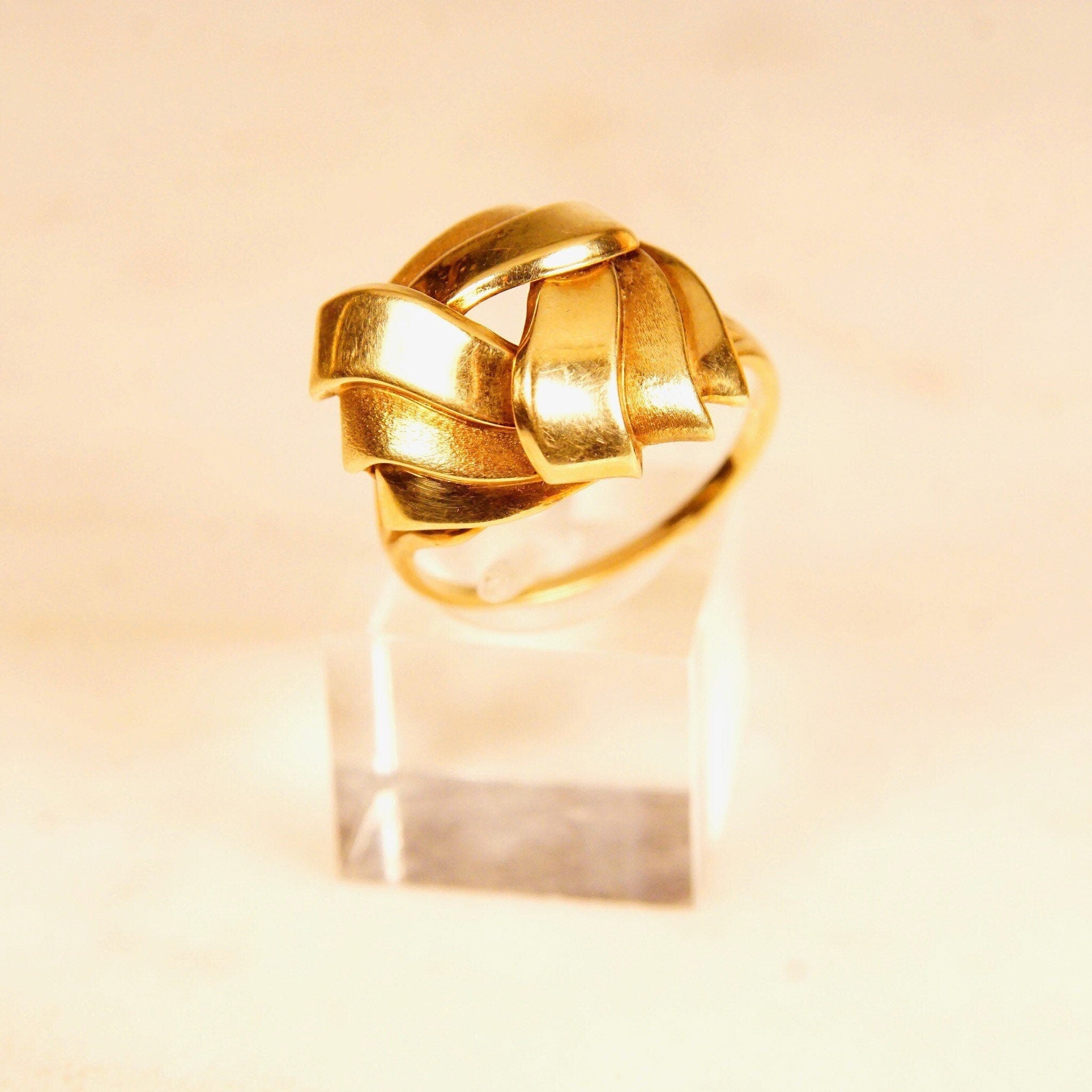 Vintage 585 GERMANY Yellow Gold Layered Dome Ring, Abstract Swirl Dome Ring, Ribbon Wreath Design, Chunky Gold Ring, Size 8 3/4 US