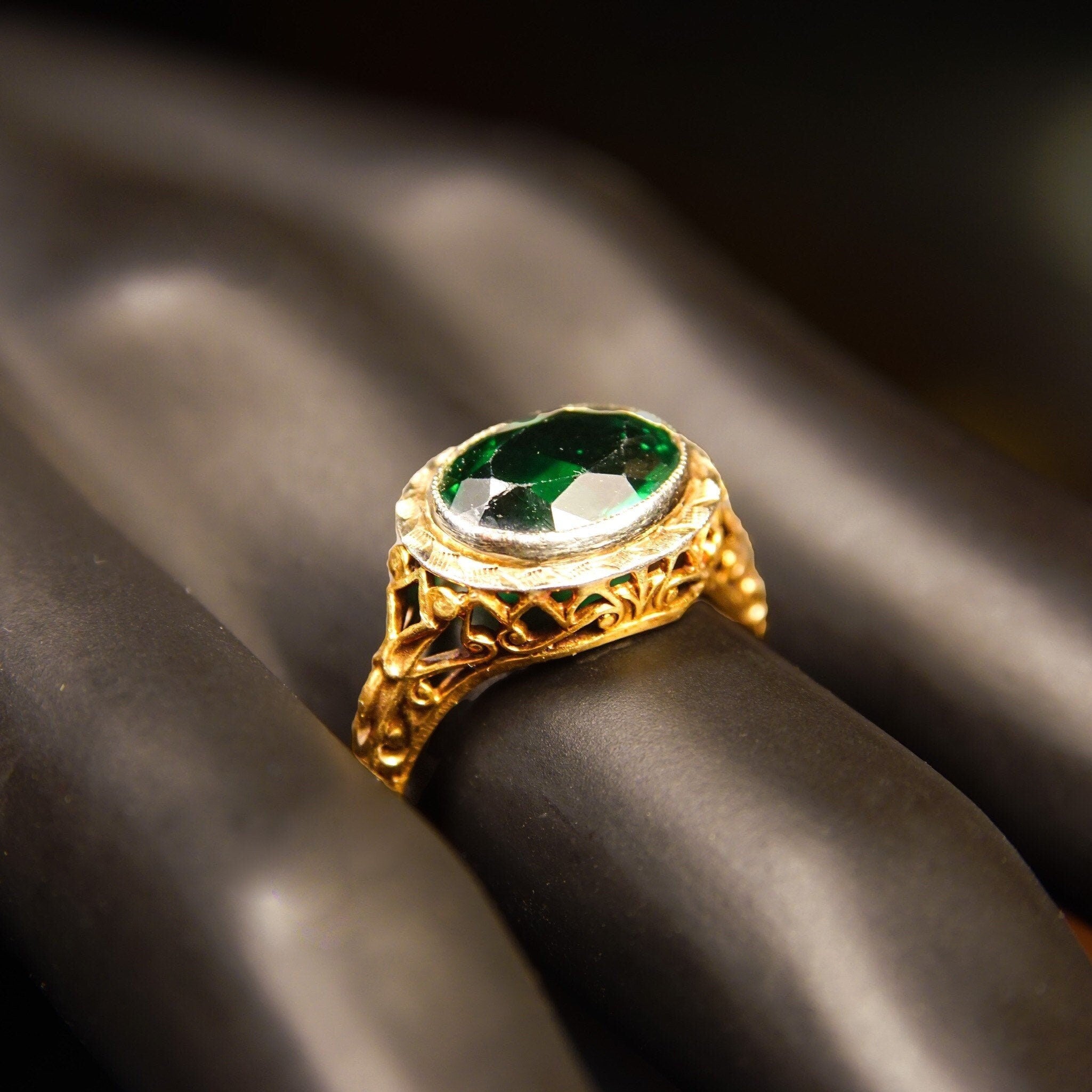 Vintage Art Deco 14K Gold Chrome Tourmaline Cocktail Ring, Yellow Gold Filigree, White Gold Bezel Setting, Oval-Cut Gemstone, Size 6 1/4 US
