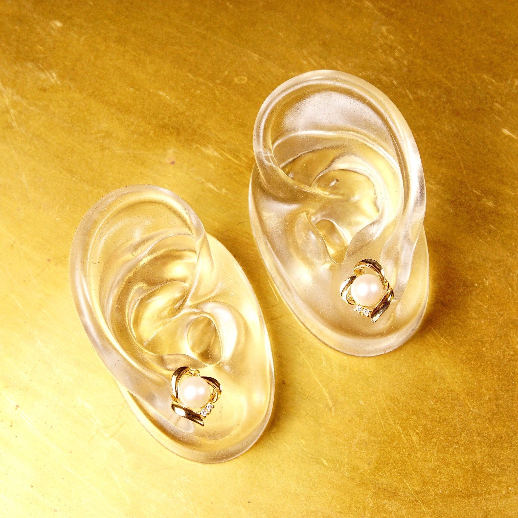 Vintage Classic 14K Gold Pearl Diamond Accent Stud Earrings, Yellow Gold Ribbon Wreath Setting, 2-Diamond Accent, Natural Round Pearls, 585