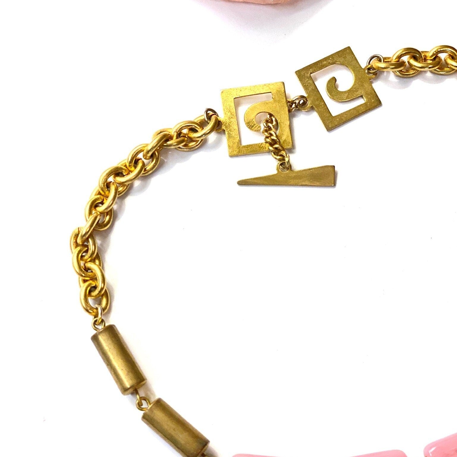 Vintage Gold Toned Choker With Pink Glass Beads, Abstract Clasp Detail, Retro Thick Gold Toned Chain With Glass Beads