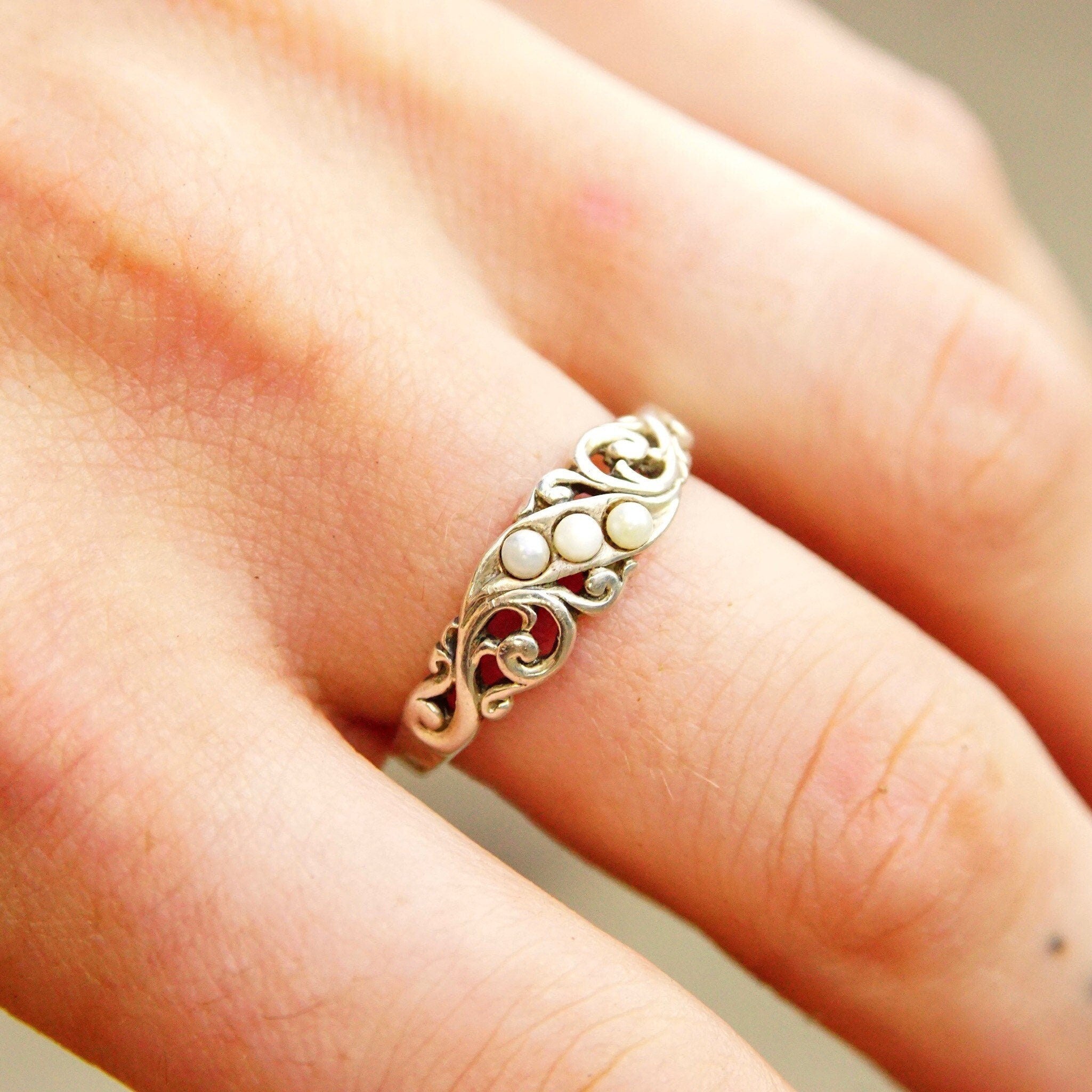 Vintage Kabana Sterling Silver Seed Pearl Ring, Ornate Silver Fleur Ring With 3 Small Accent Pearls, 2.25mm Pearl Seed, Size 9 1/4 US