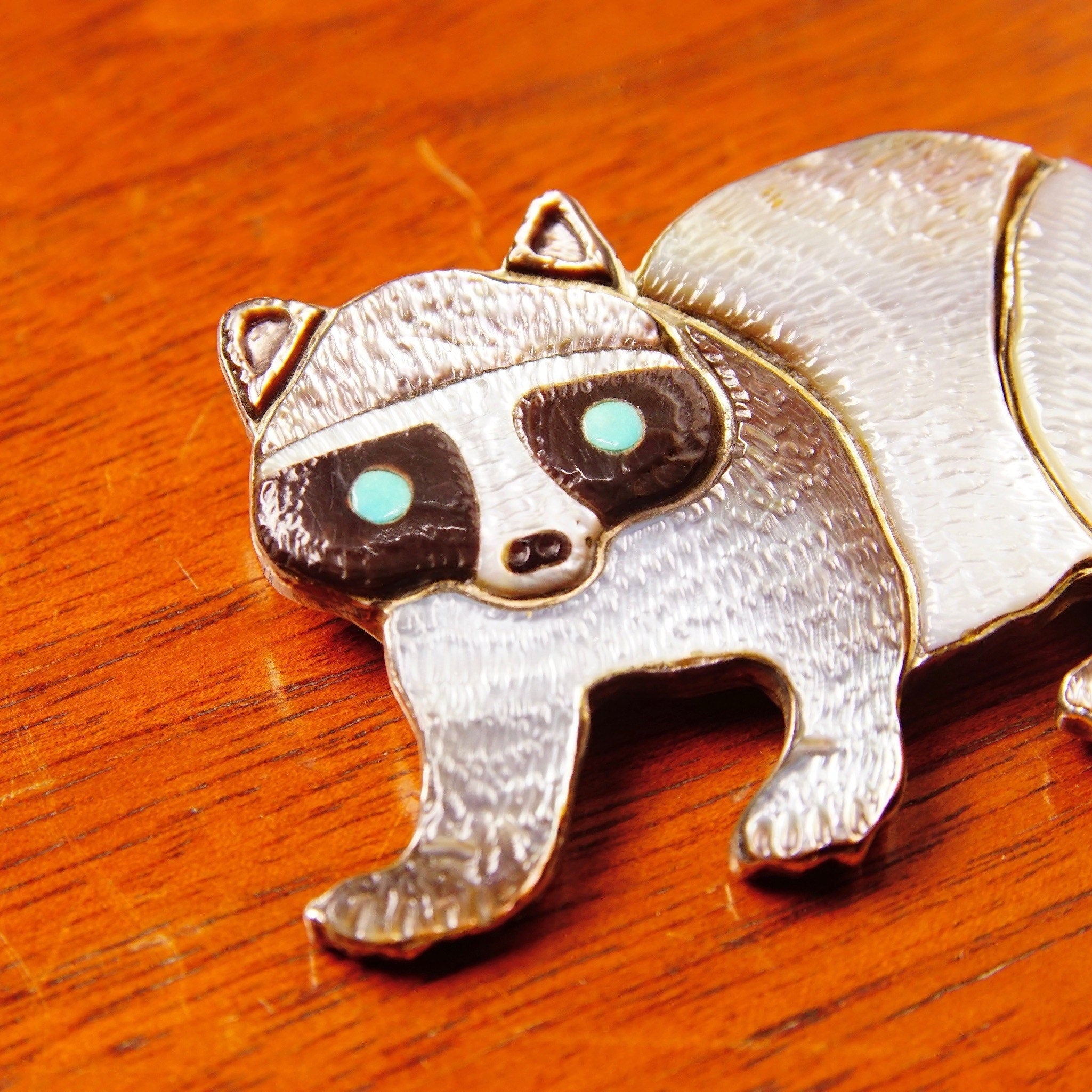 Vintage Signed Sterling Silver Shell Inlay Raccoon Brooch Pendant, Engraved Shell/Composite, Turquoise Eyes, Animal Lovers, 2 3/8" W