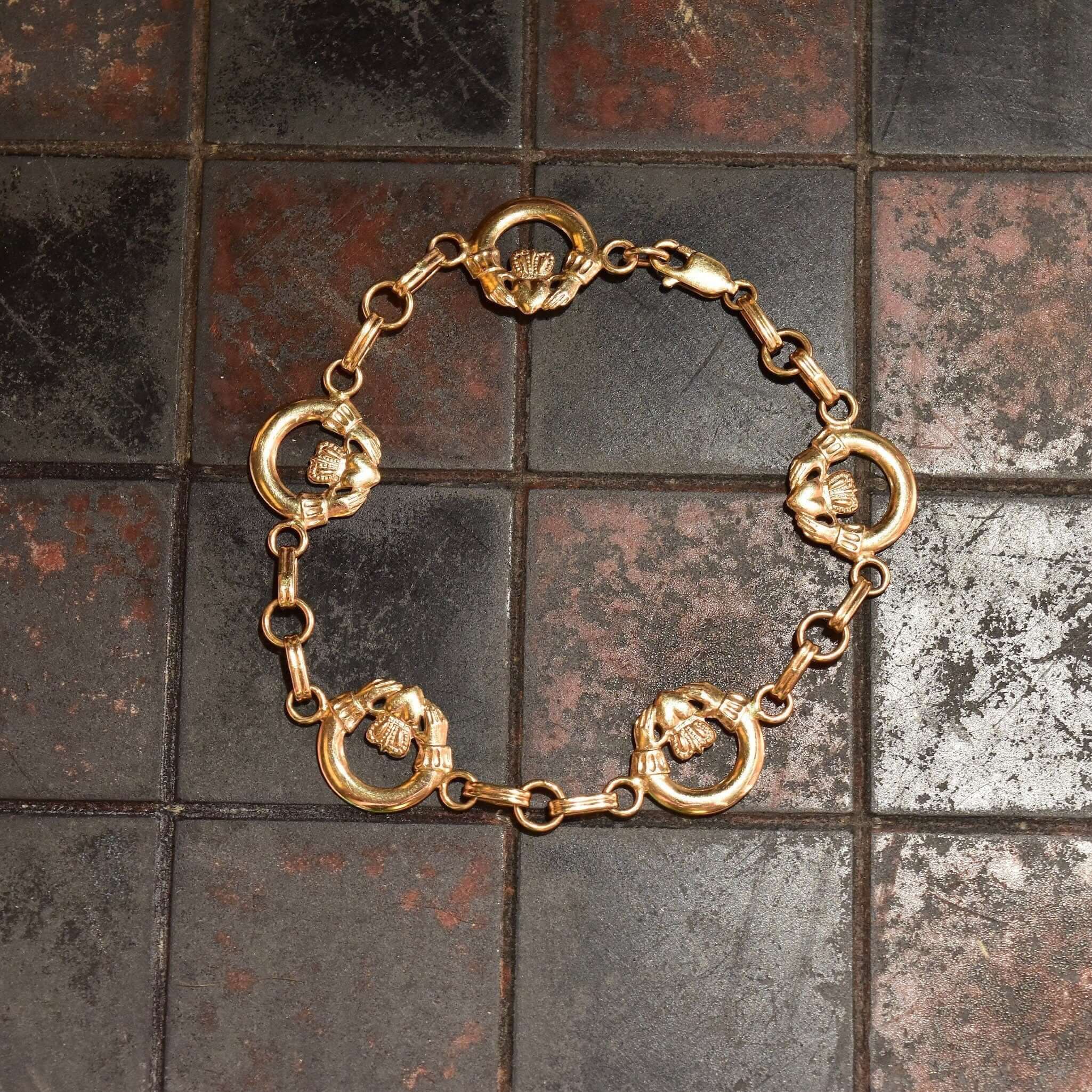 14K Irish Claddagh Link Bracelet In Yellow Gold, Symbol Of Love, Loyalty & Friendship, Vintage Jewelry, 7 3/4" L