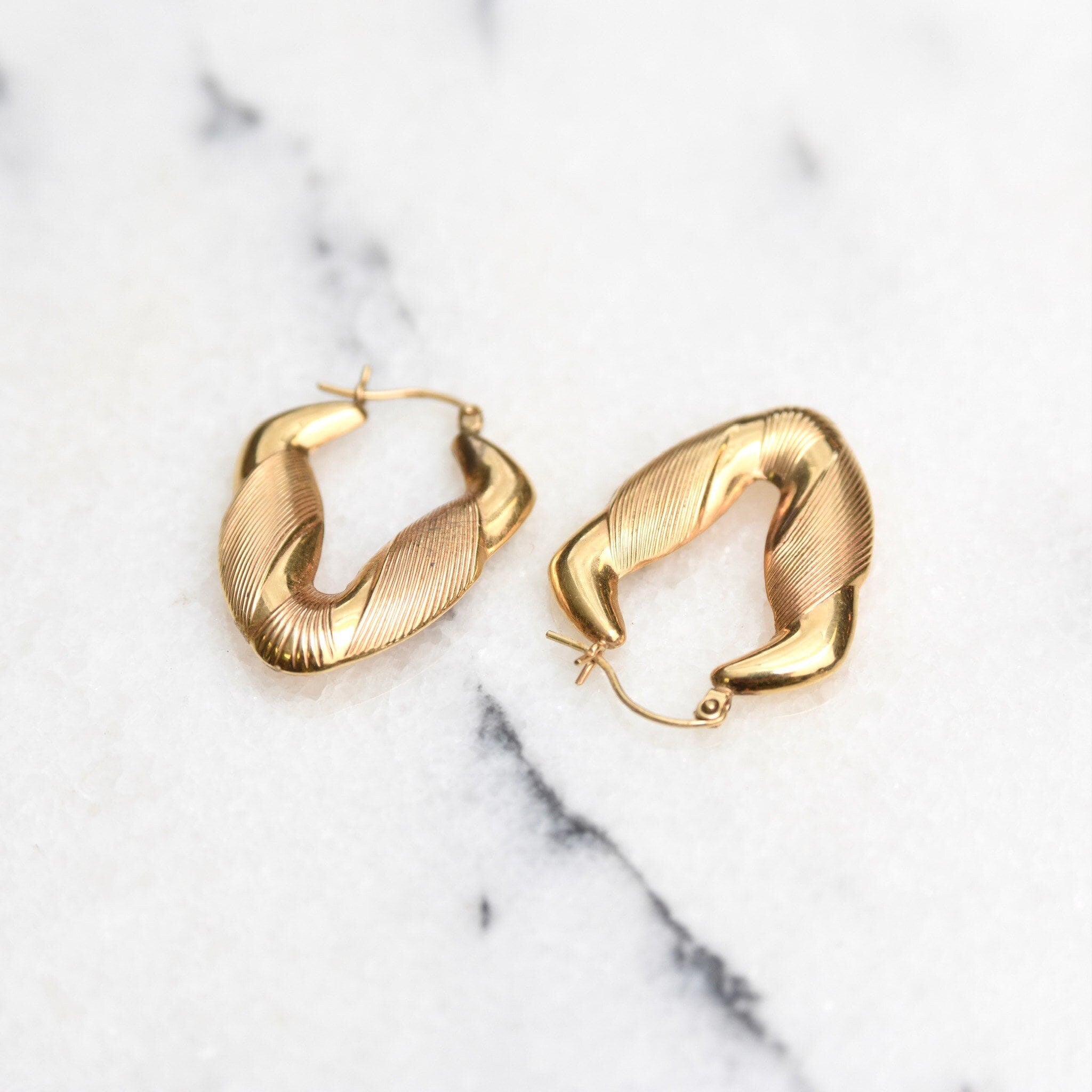 14K Puffed V-Hoops, Line Textured Yellow Gold Chevron Earrings, Hinged Ear Wire, S/M Size, 1 3/8" L