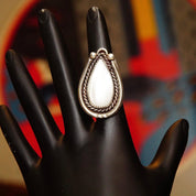 Navajo Sterling Silver Mother Of Pearl Teardrop Ring, Large Iridescent Shell Inlay, Woven Silver Setting, Native American, Size 5 US - Good's Vintage