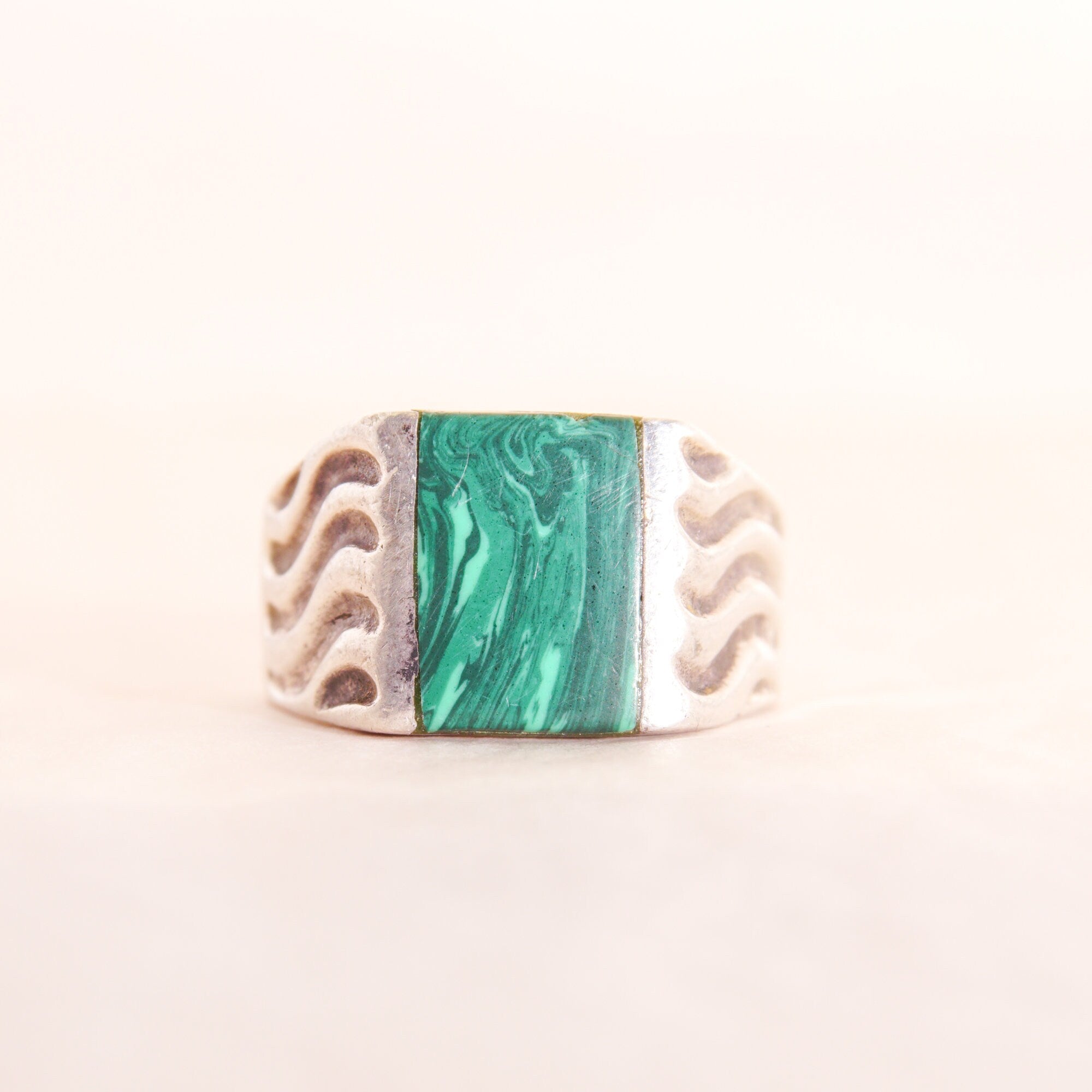Malachite Sterling Silver Signet Ring, Wavy Groove Decoration, Vintage Men's Jewelry, Size 11 US