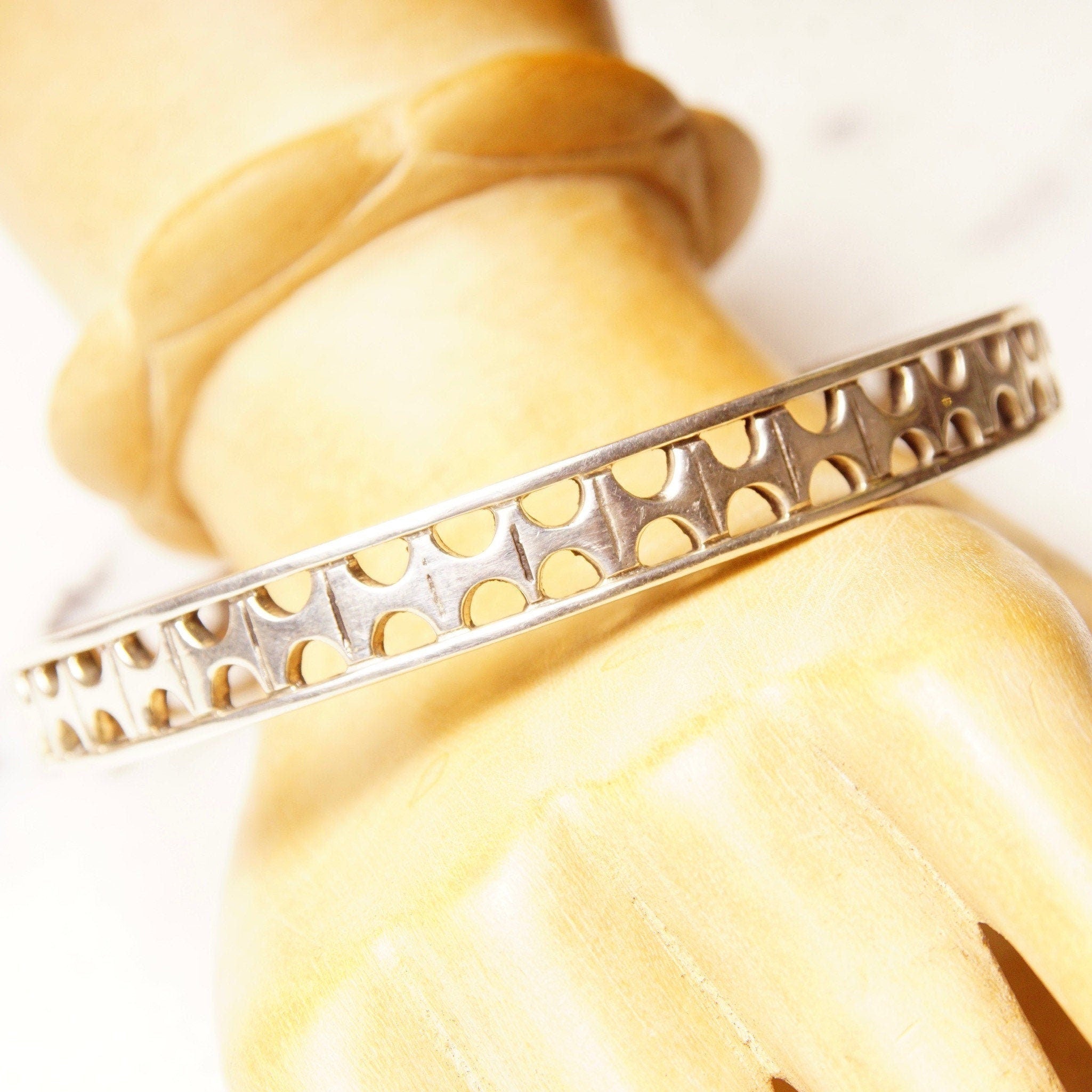 Vintage TAXCO Sterling Silver Cut-Out Bangle Bracelet, Modernist/Bohemian Silver Bangle, Large Round Bangle, 925 Mexico, 2/34" Diameter