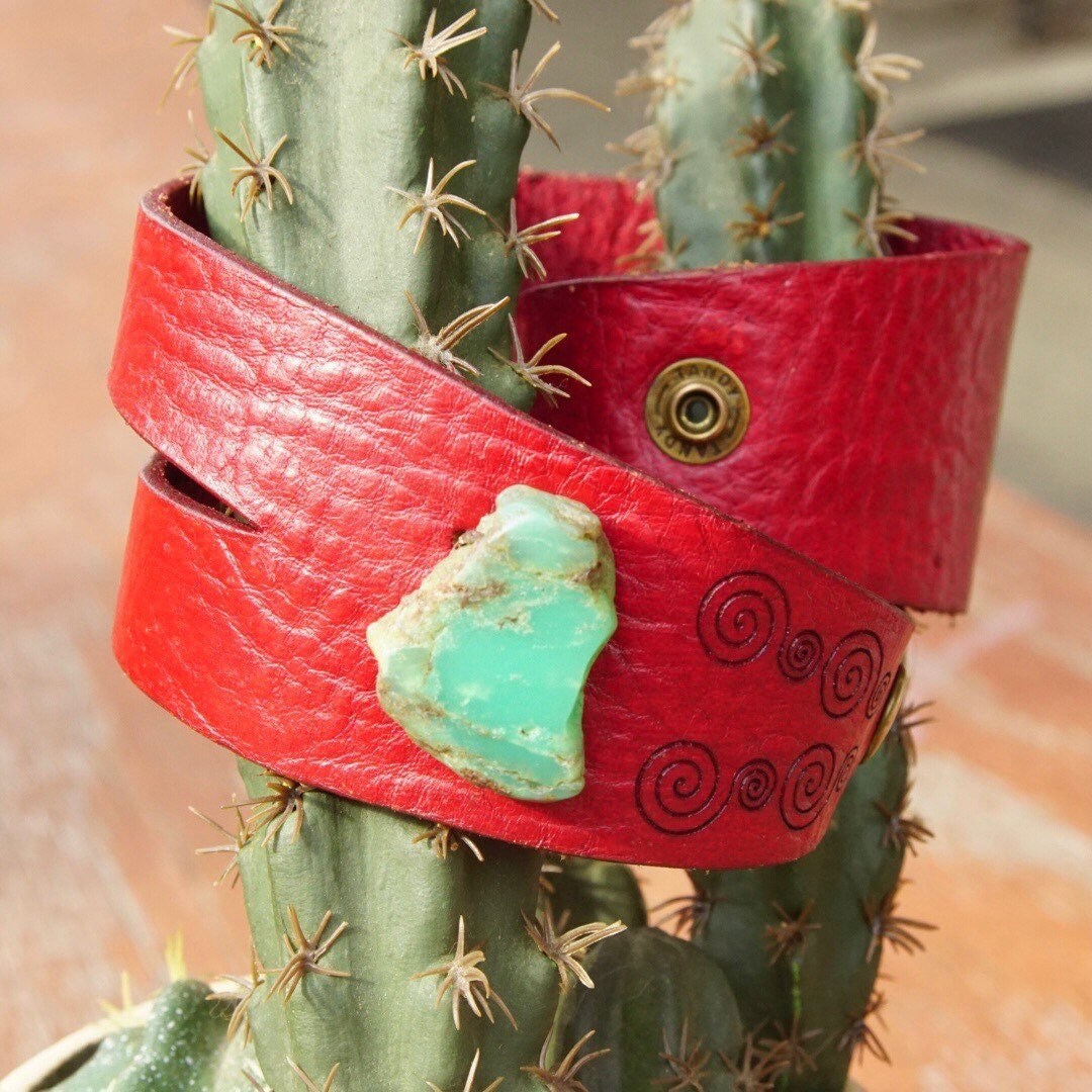 Vintage Tandy Red Leather & Turquoise Wrap Around Bracelet, Boho Style, Engraved Leather Cuff, Raw Turquoise Stone, Button Clasp, 8"