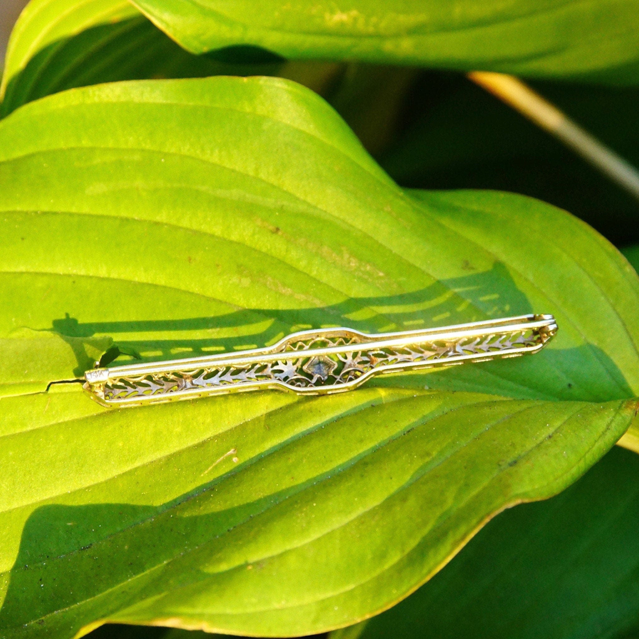 Antique Art Deco 14K White Gold Filigree & Sapphire Bar Pin, Floral Motifs, Faceted Square Gemstone, Ornate Gold Filigree Brooch, 2 1/2" L