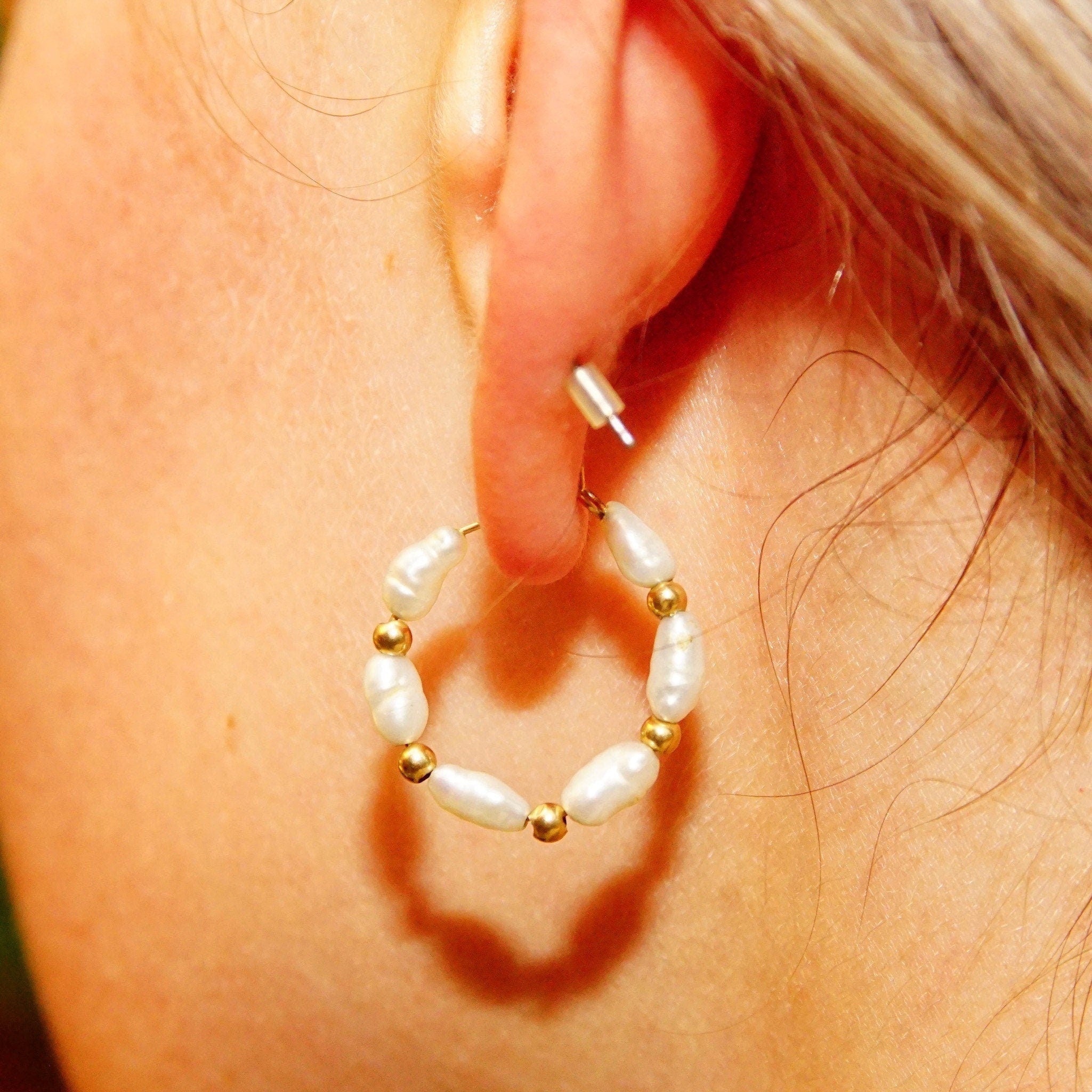 Vintage 14K Gold Baroque Pearl Hoop Earrings, Small Cute Pearl Huggie Hoops, Accents Gold Beads, 22mm